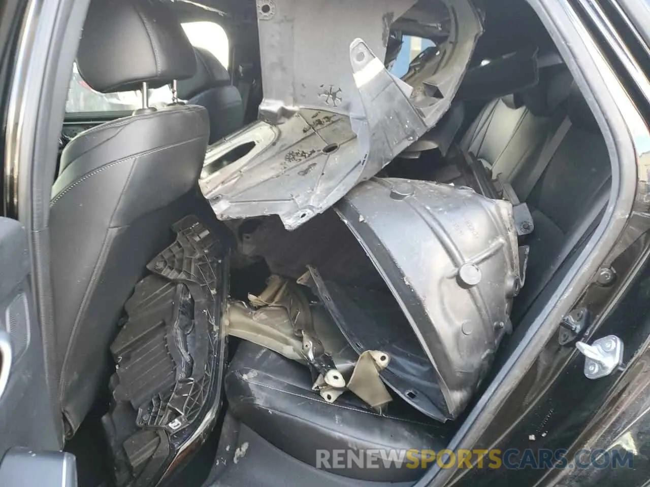10 Photograph of a damaged car 19UDE4H36RA013112 ACURA INTEGRA A- 2024