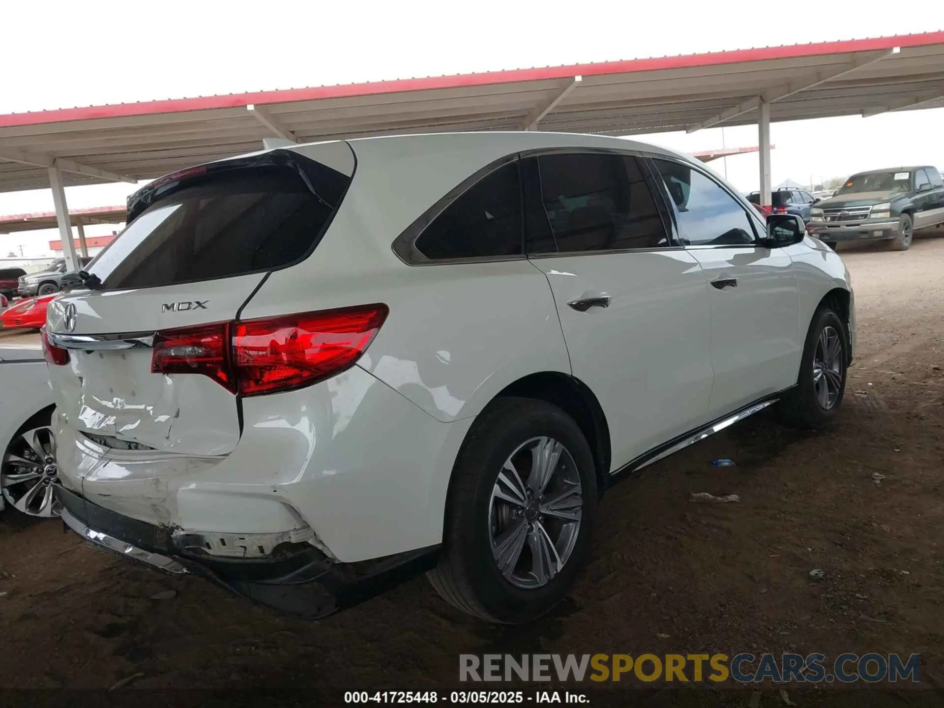 4 Photograph of a damaged car 5J8YD3H30KL008917 ACURA MDX 2019