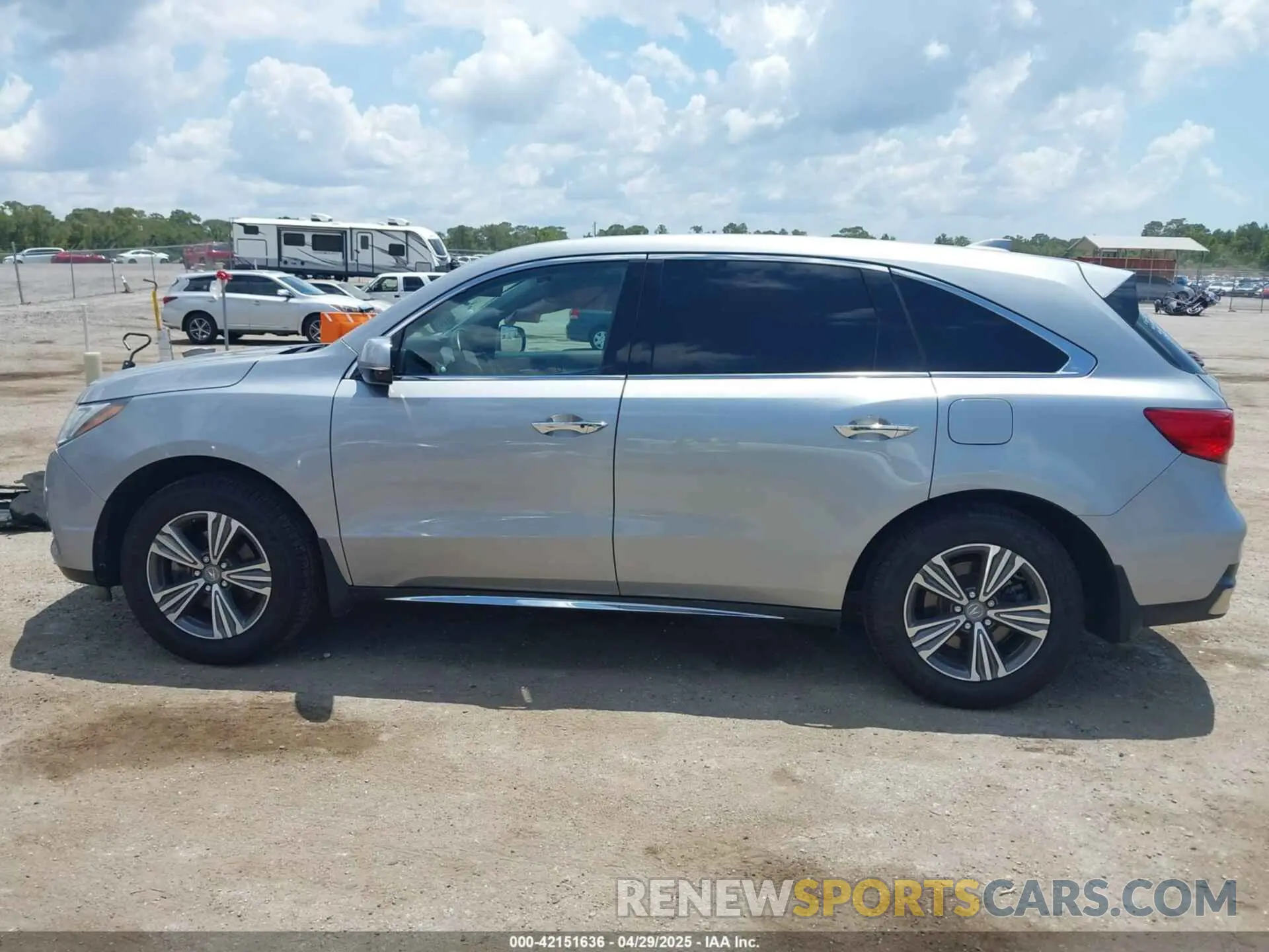 14 Photograph of a damaged car 5J8YD3H35KL008315 ACURA MDX 2019
