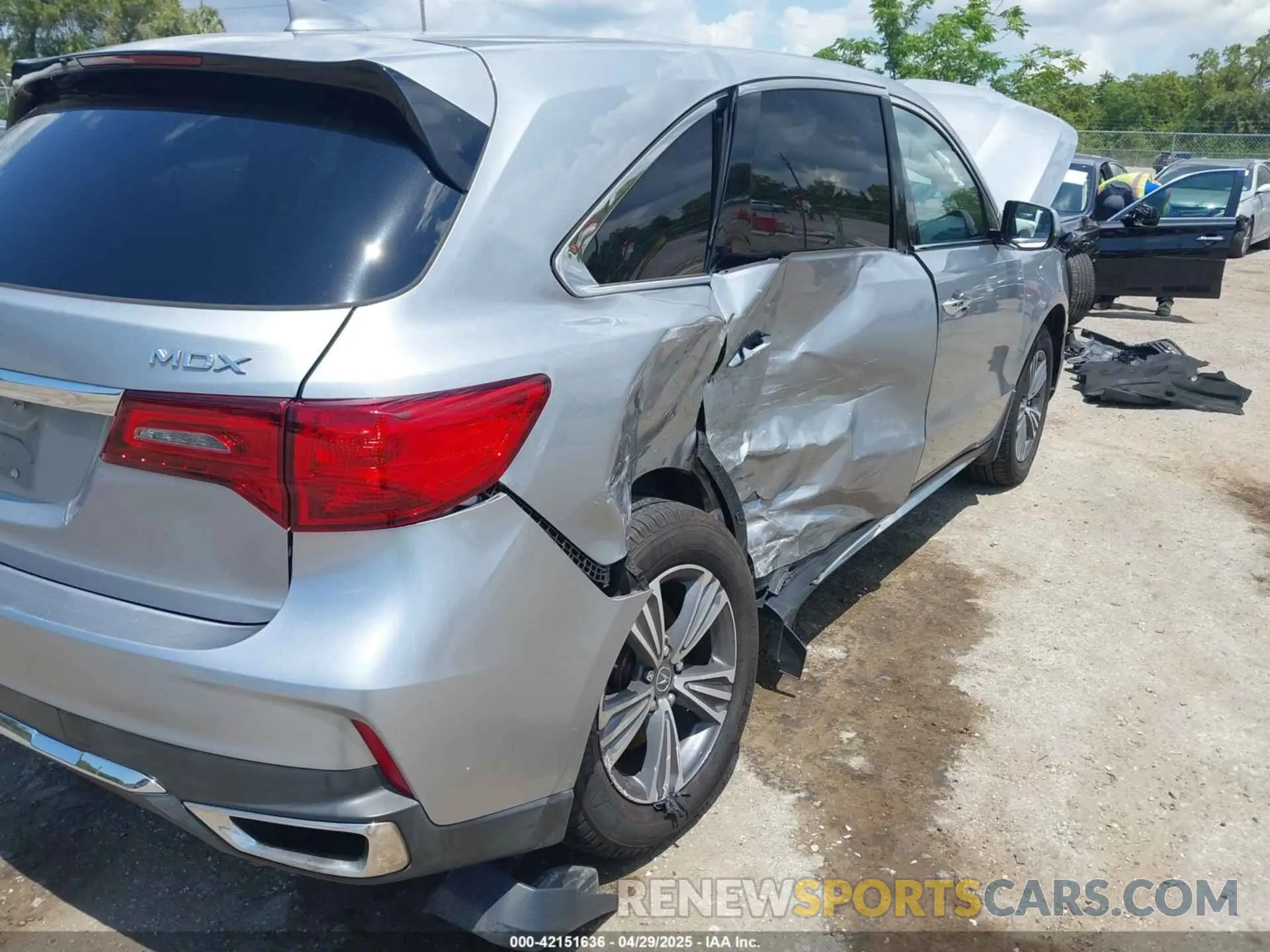 6 Photograph of a damaged car 5J8YD3H35KL008315 ACURA MDX 2019