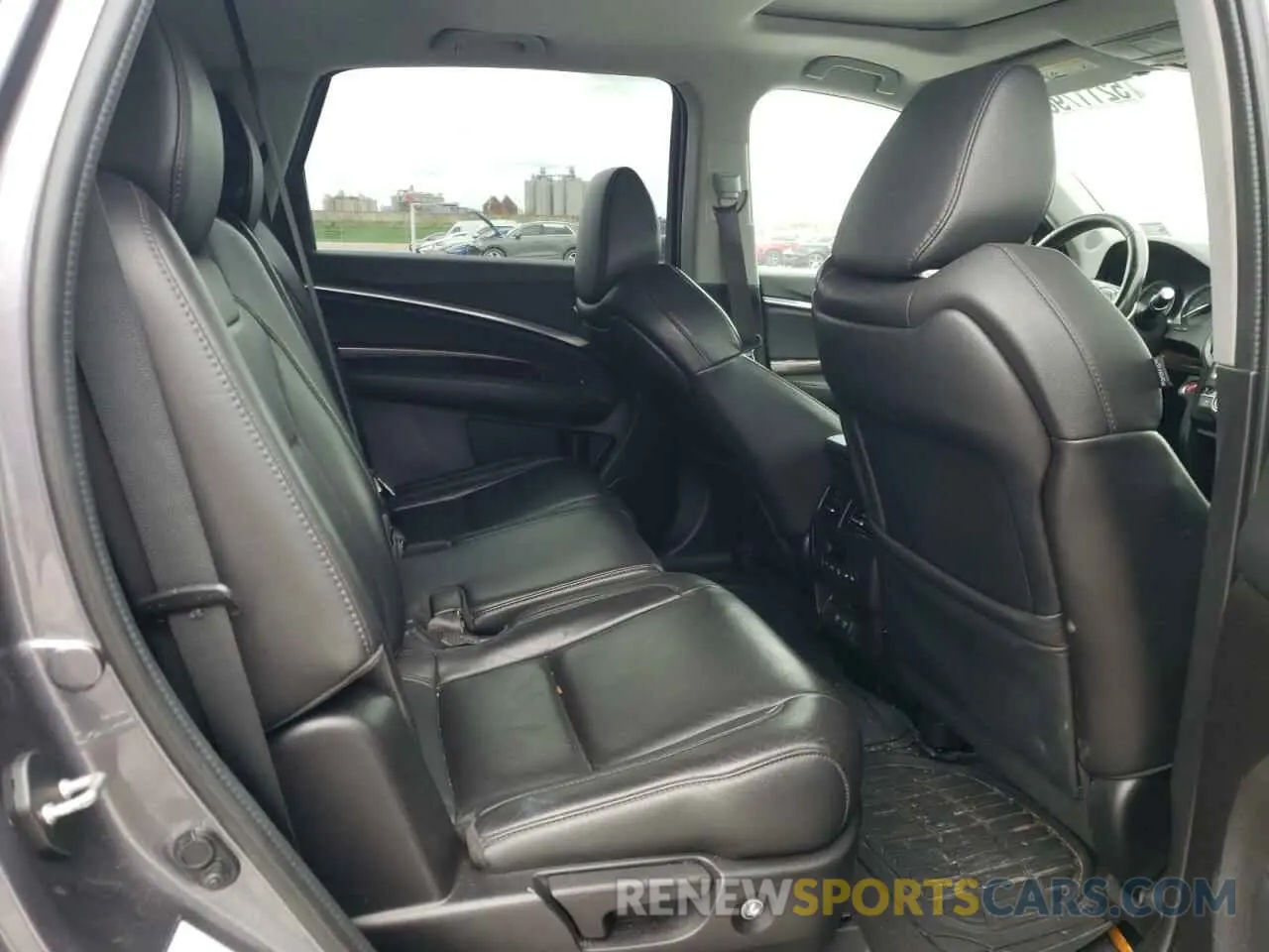 11 Photograph of a damaged car 5J8YD3H39KL001187 ACURA MDX 2019