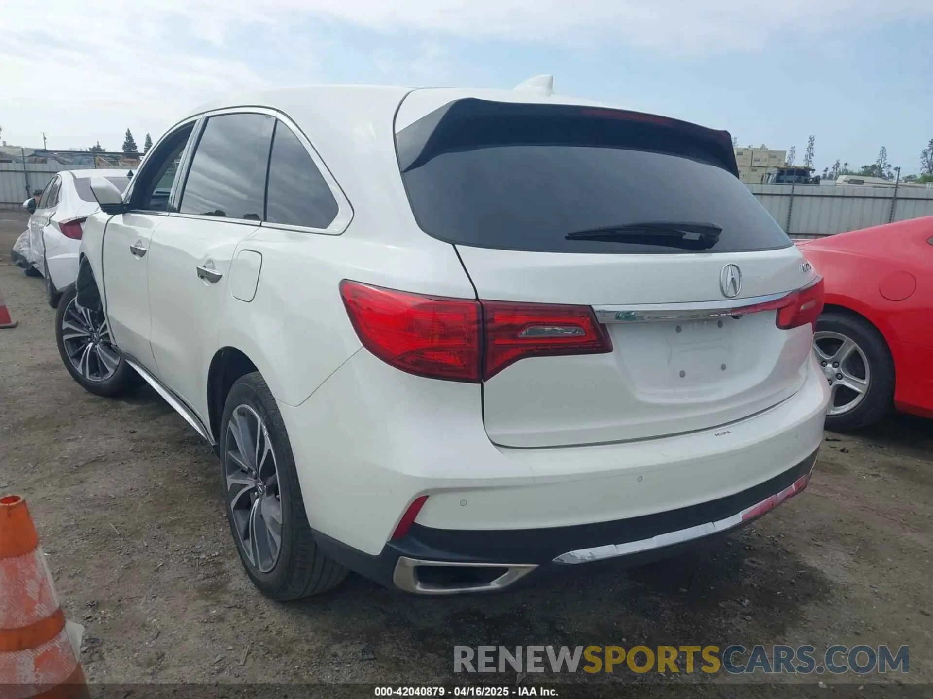 3 Photograph of a damaged car 5J8YD3H53KL003230 ACURA MDX 2019