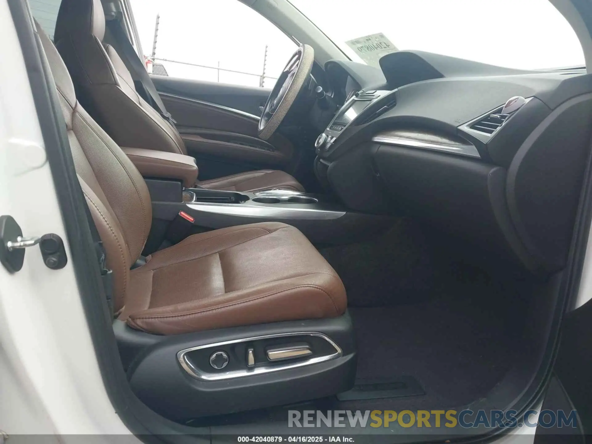 5 Photograph of a damaged car 5J8YD3H53KL003230 ACURA MDX 2019