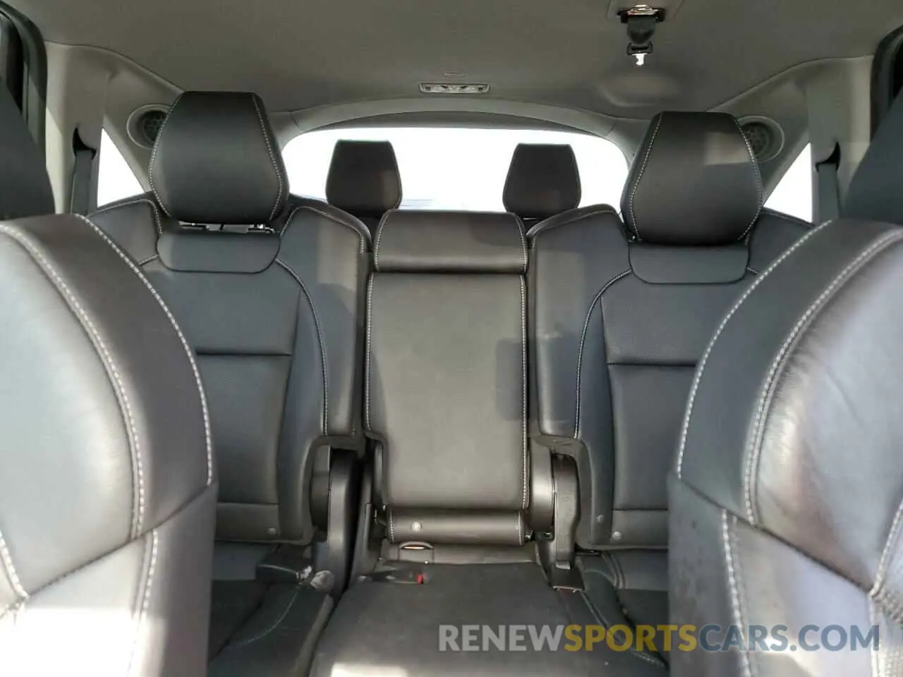 10 Photograph of a damaged car 5J8YD3H54KL011658 ACURA MDX 2019