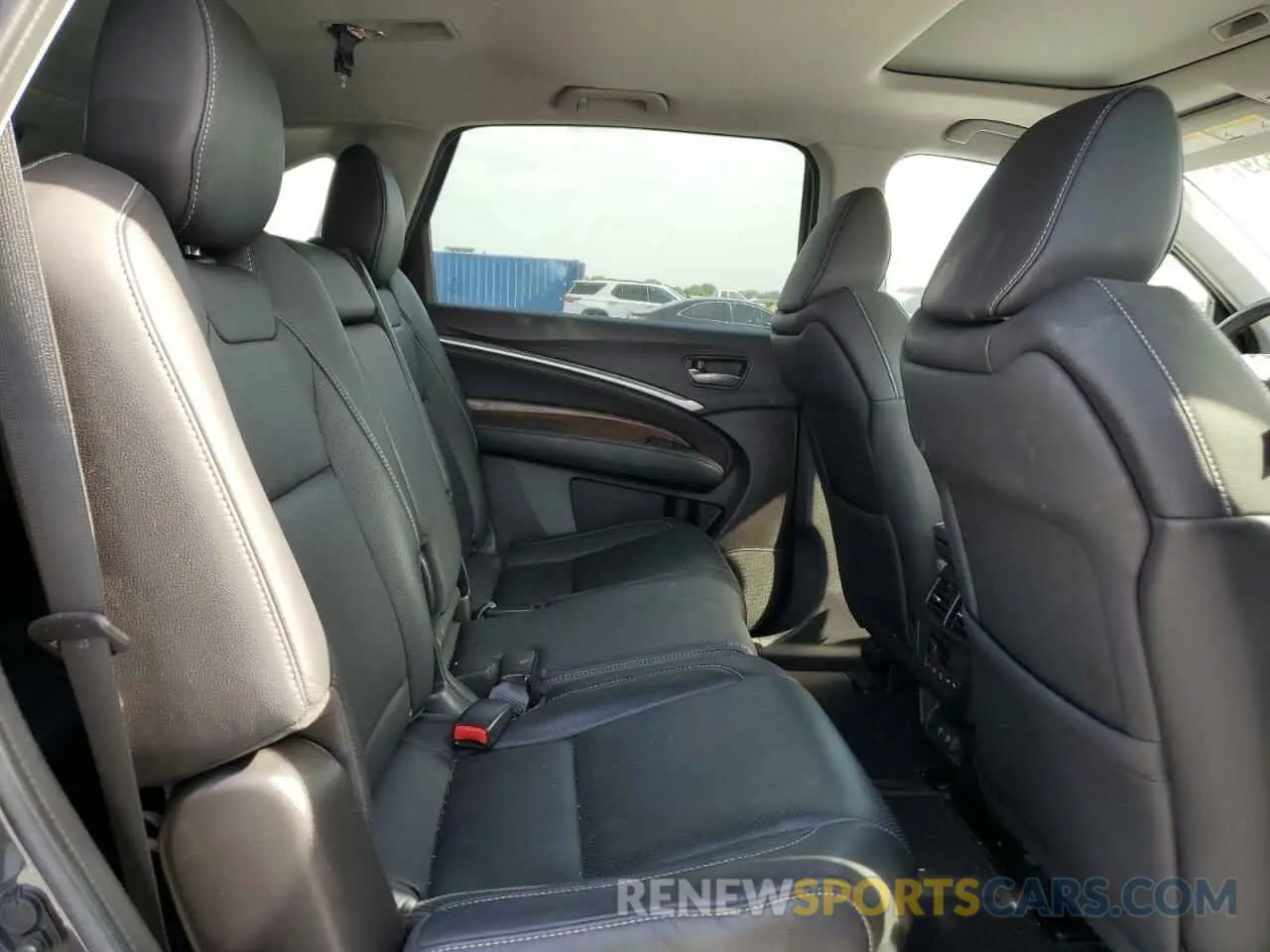 11 Photograph of a damaged car 5J8YD3H54KL011658 ACURA MDX 2019