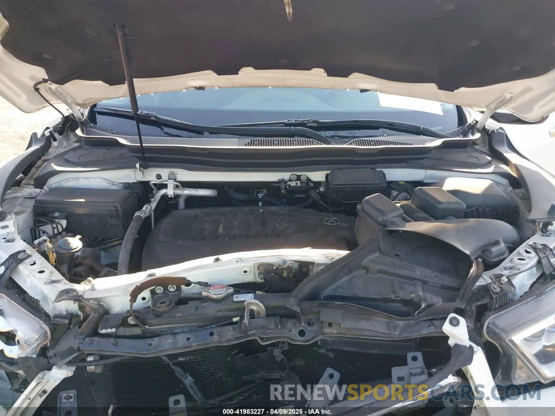 10 Photograph of a damaged car 5J8YD3H55KL008154 ACURA MDX 2019
