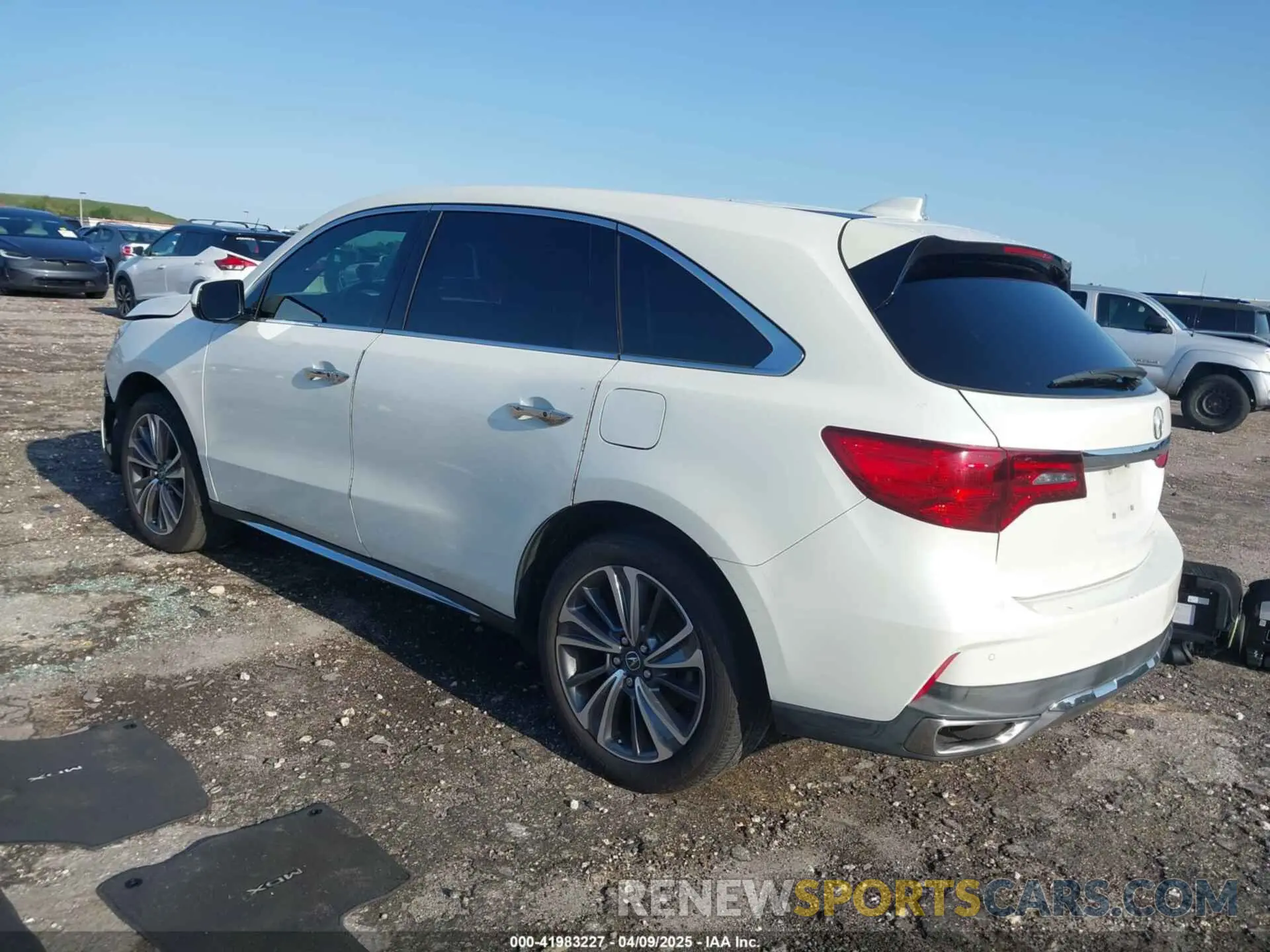 3 Photograph of a damaged car 5J8YD3H55KL008154 ACURA MDX 2019