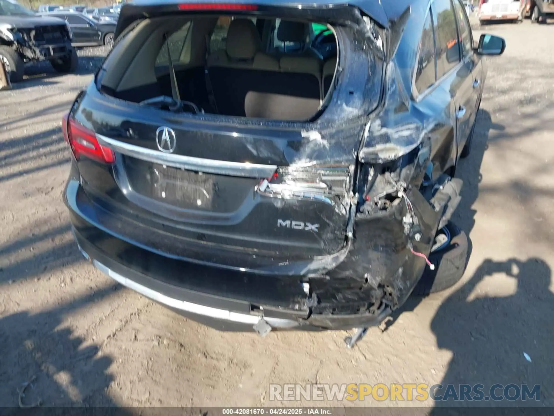 6 Photograph of a damaged car 5J8YD3H58KL012747 ACURA MDX 2019
