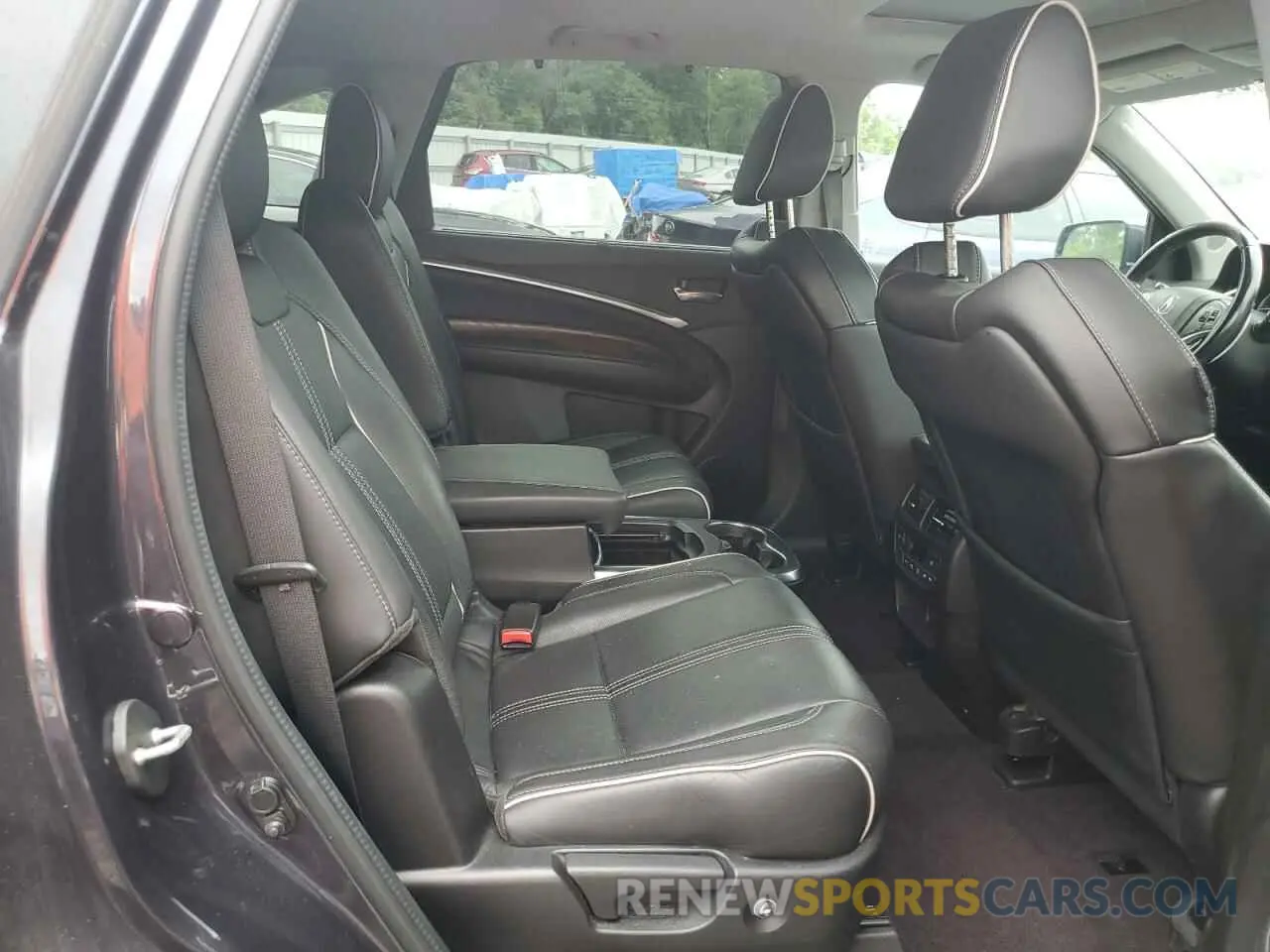 11 Photograph of a damaged car 5J8YD3H85KL002607 ACURA MDX 2019