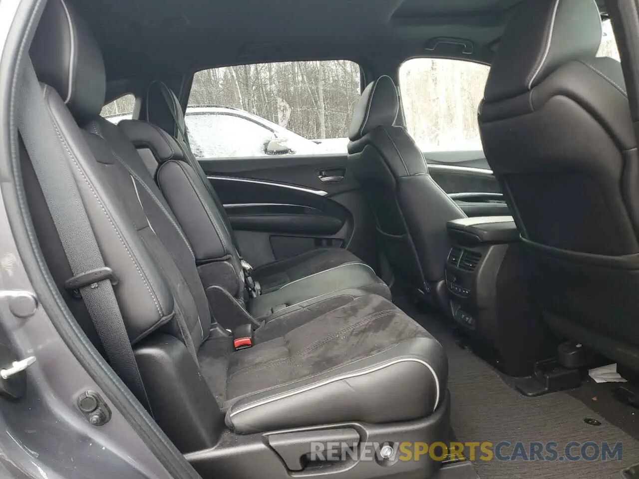 11 Photograph of a damaged car 5J8YD4H06KL805507 ACURA MDX 2019