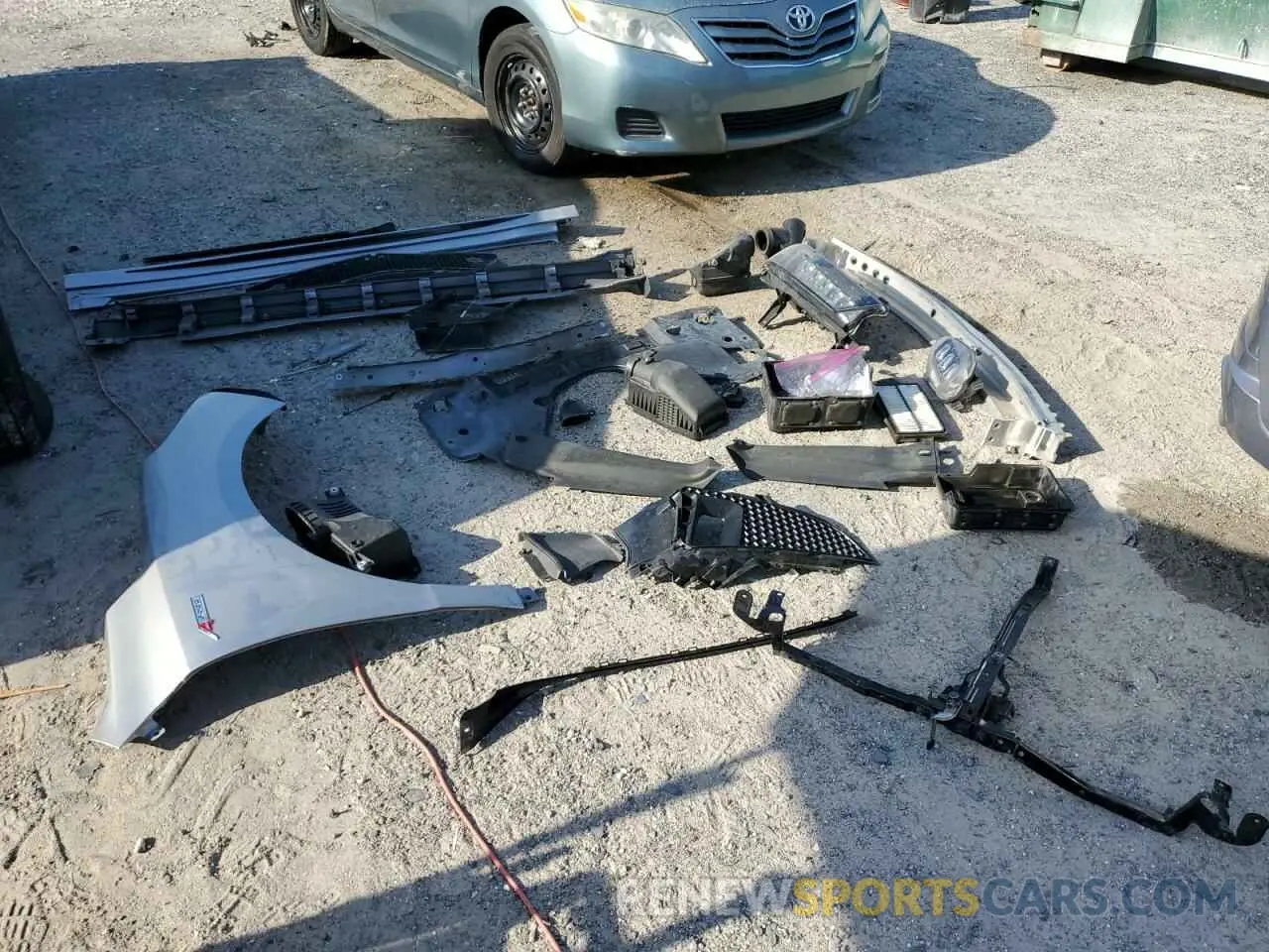 13 Photograph of a damaged car 5J8YD4H07KL010627 ACURA MDX 2019