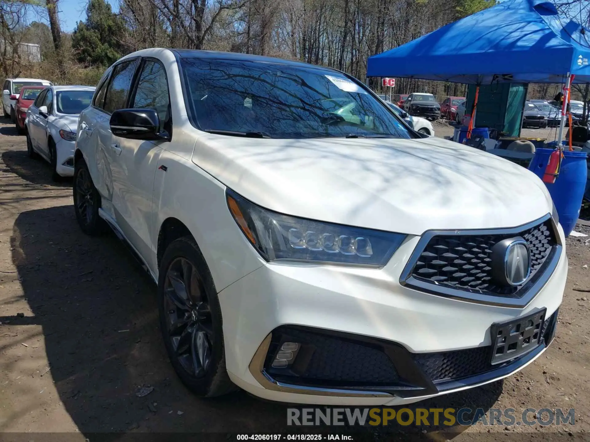 1 Photograph of a damaged car 5J8YD4H08KL009339 ACURA MDX 2019