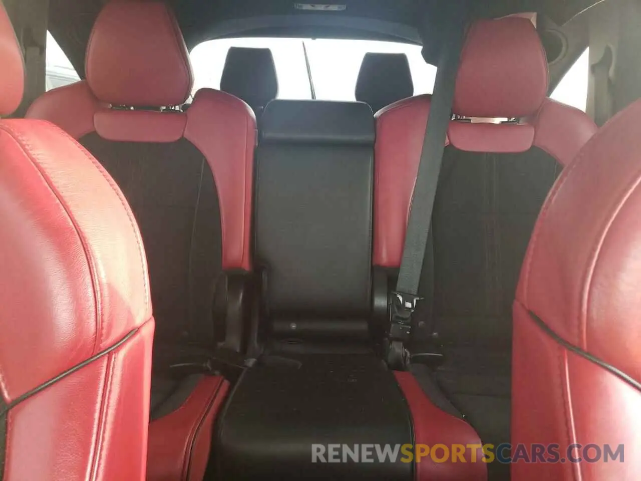 10 Photograph of a damaged car 5J8YD4H08KL011219 ACURA MDX 2019