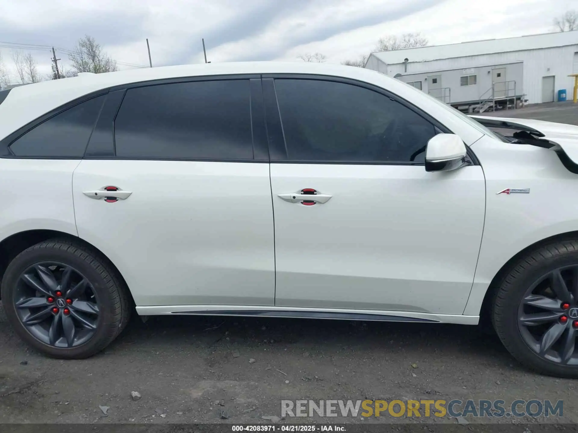 13 Photograph of a damaged car 5J8YD4H0XKL015238 ACURA MDX 2019