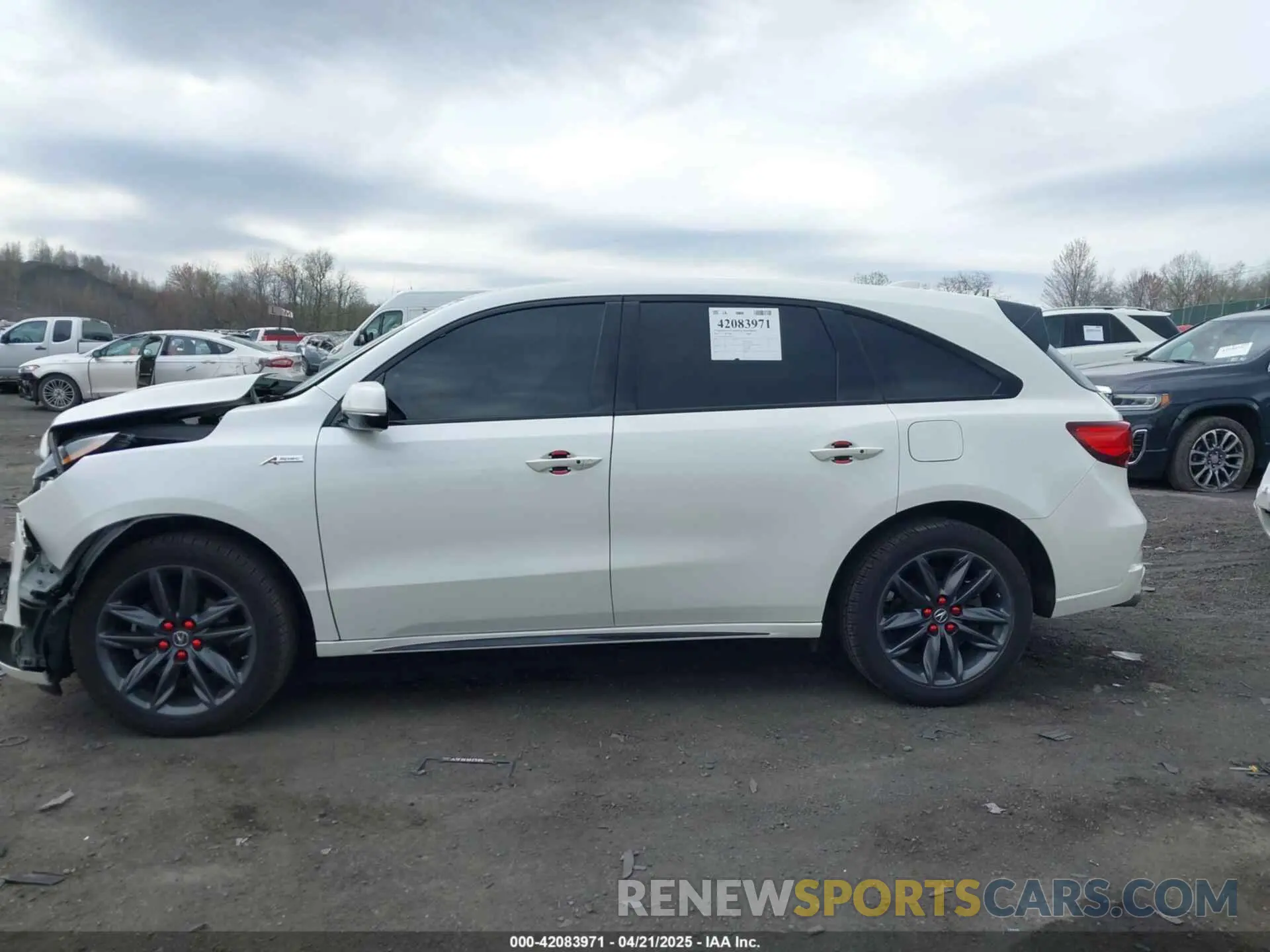 14 Photograph of a damaged car 5J8YD4H0XKL015238 ACURA MDX 2019