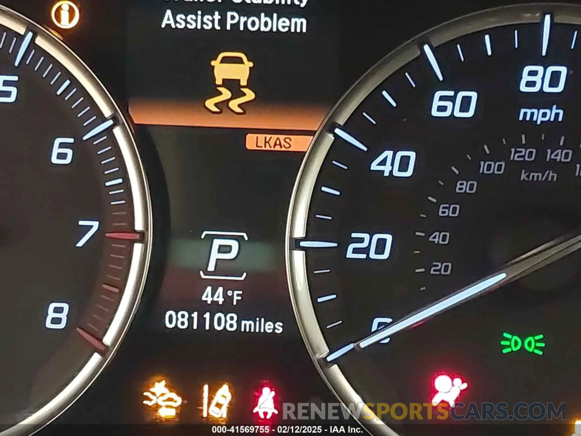 15 Photograph of a damaged car 5J8YD4H31KL027806 ACURA MDX 2019