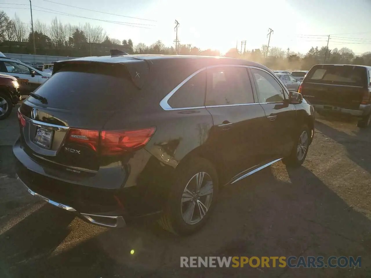 3 Photograph of a damaged car 5J8YD4H32KL021724 ACURA MDX 2019