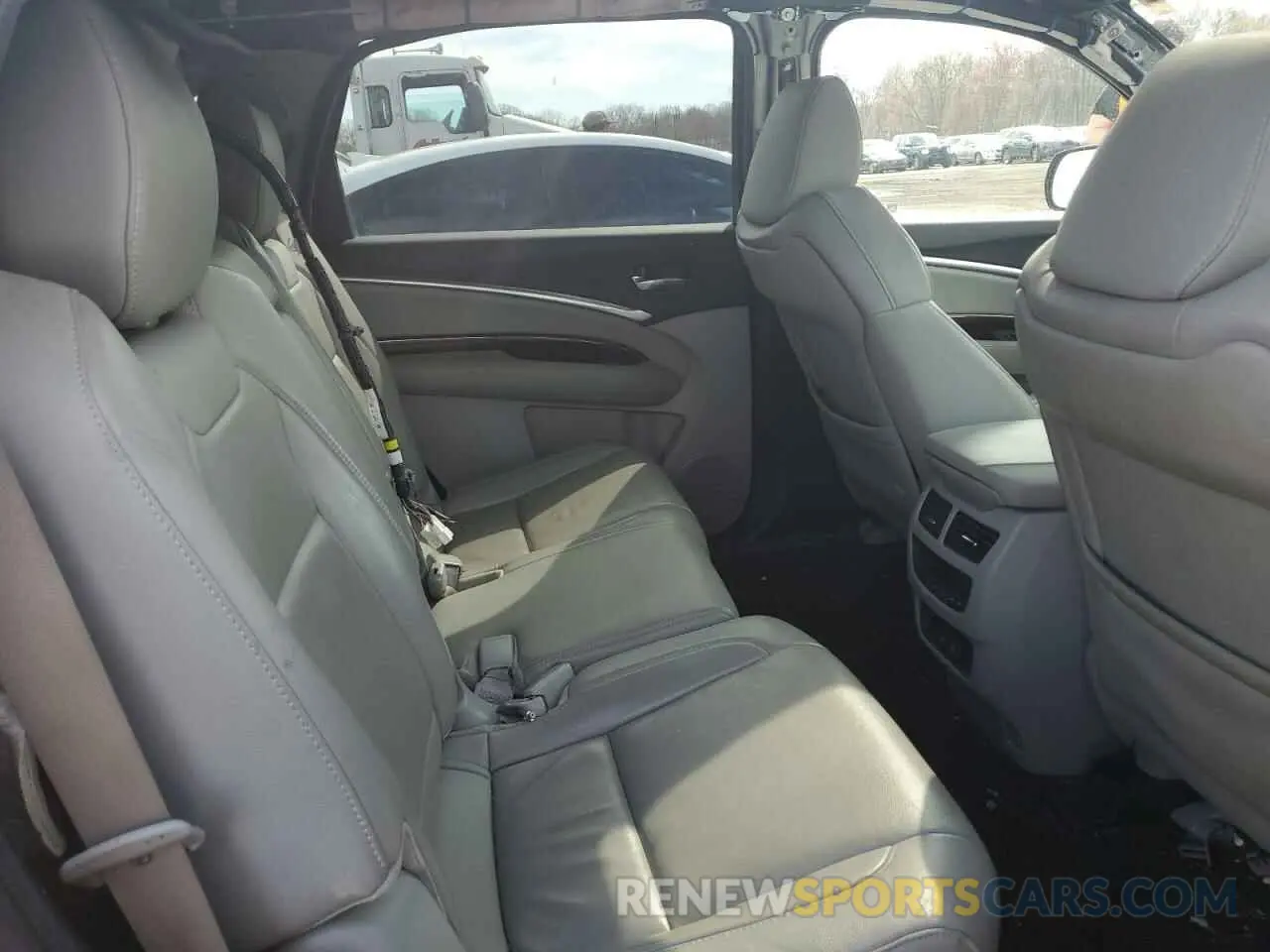 10 Photograph of a damaged car 5J8YD4H34KL025242 ACURA MDX 2019