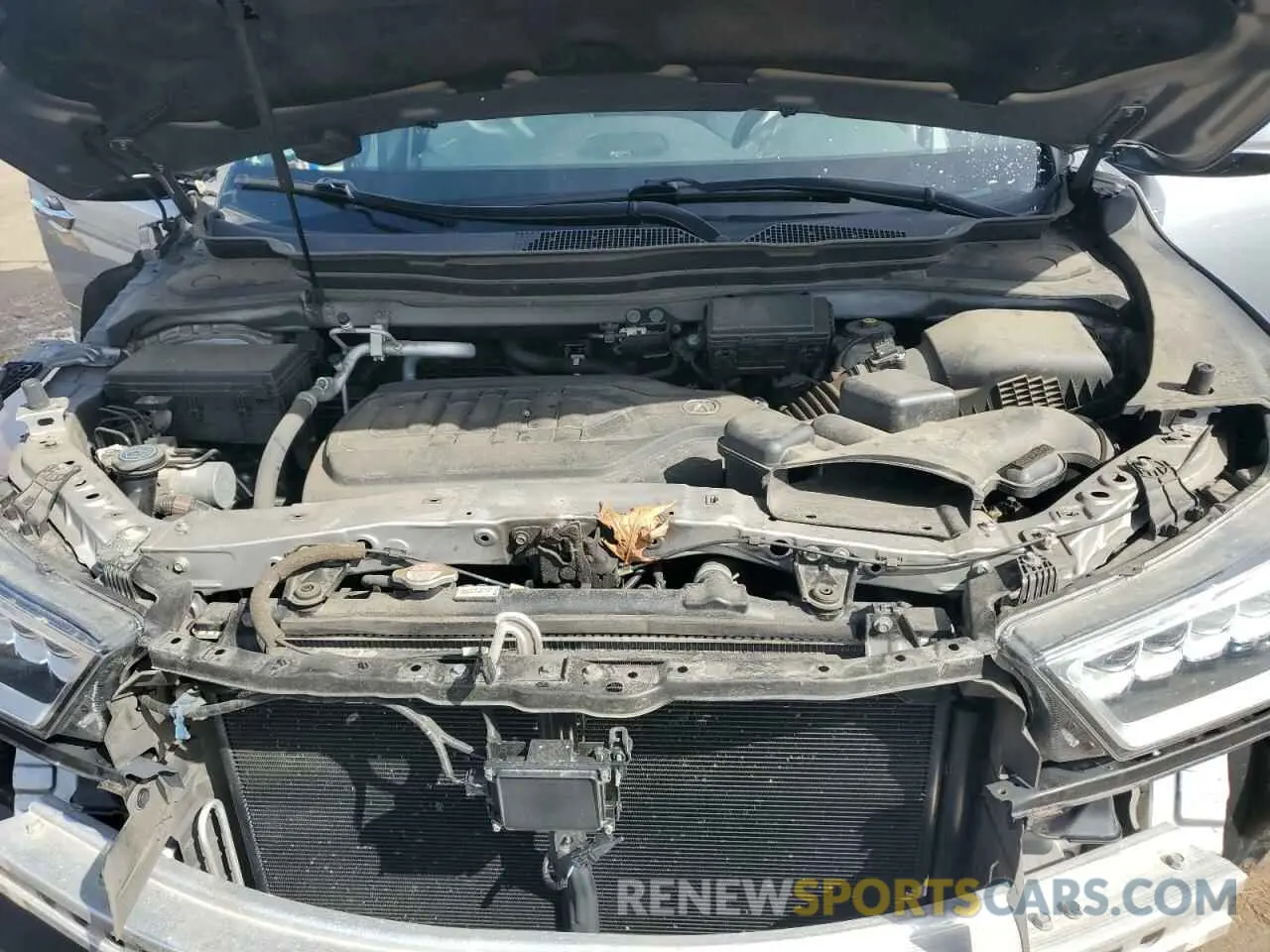 11 Photograph of a damaged car 5J8YD4H34KL025242 ACURA MDX 2019