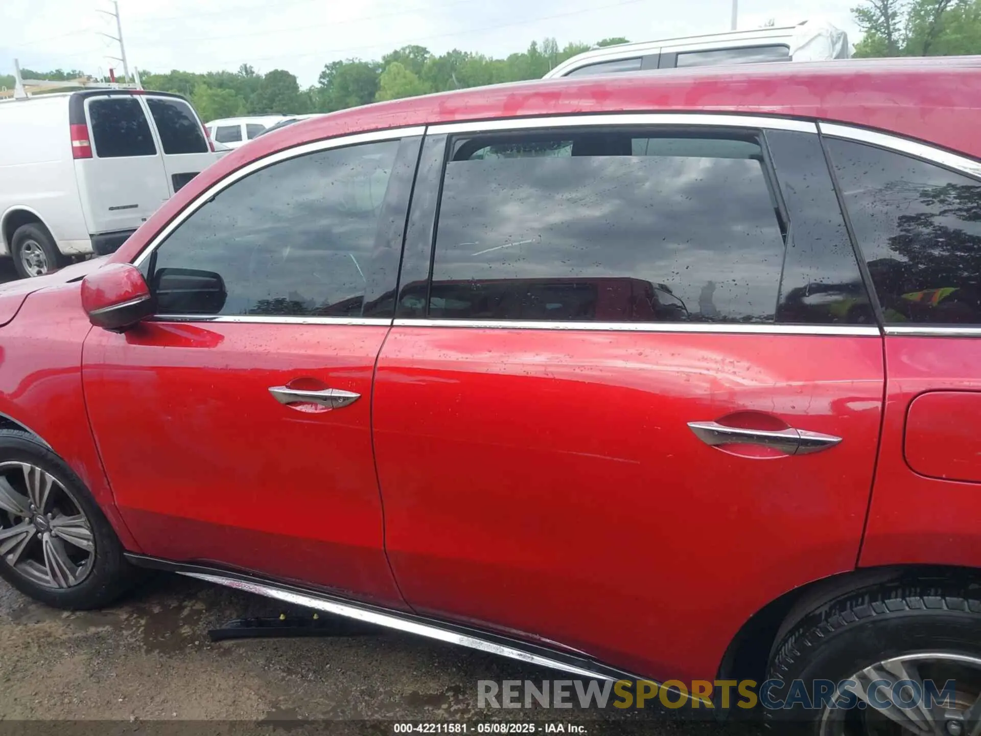 13 Photograph of a damaged car 5J8YD4H34KL030621 ACURA MDX 2019