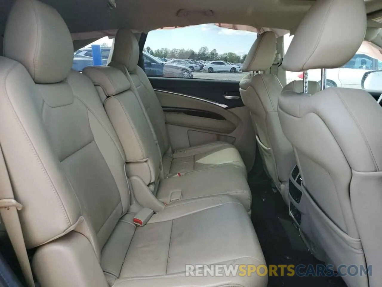11 Photograph of a damaged car 5J8YD4H36KL036503 ACURA MDX 2019