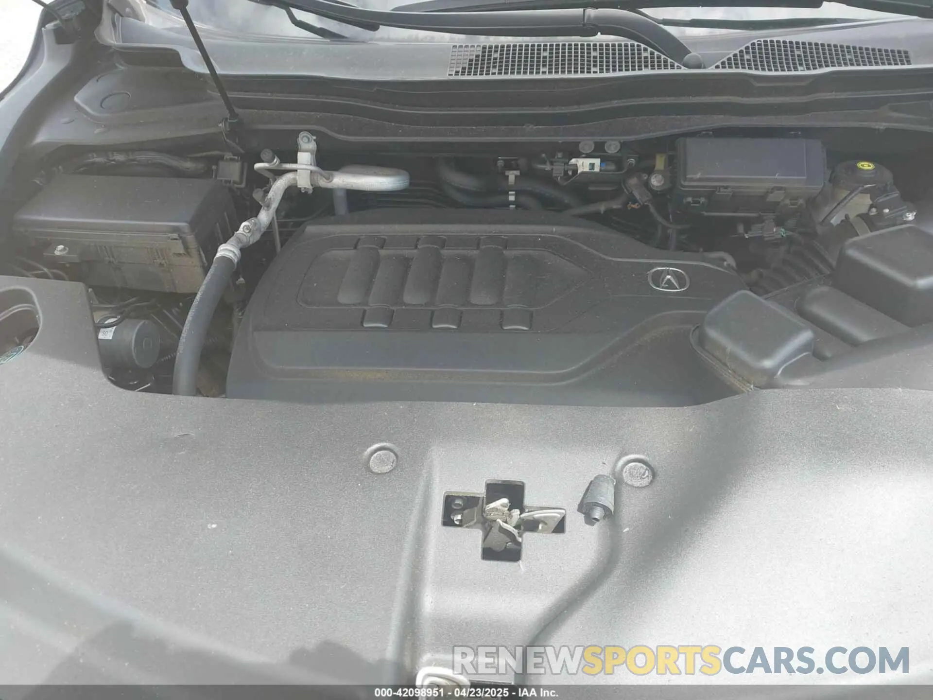 10 Photograph of a damaged car 5J8YD4H37KL025395 ACURA MDX 2019
