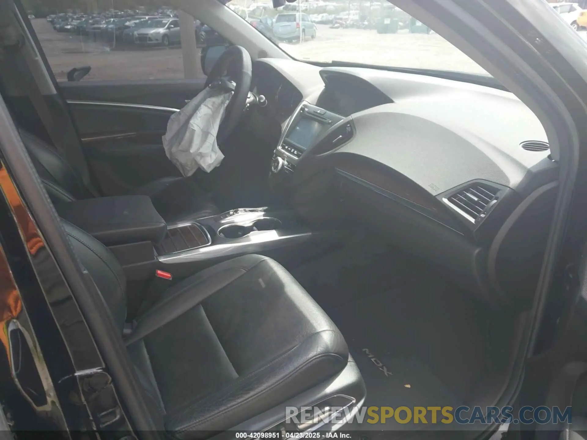 5 Photograph of a damaged car 5J8YD4H37KL025395 ACURA MDX 2019