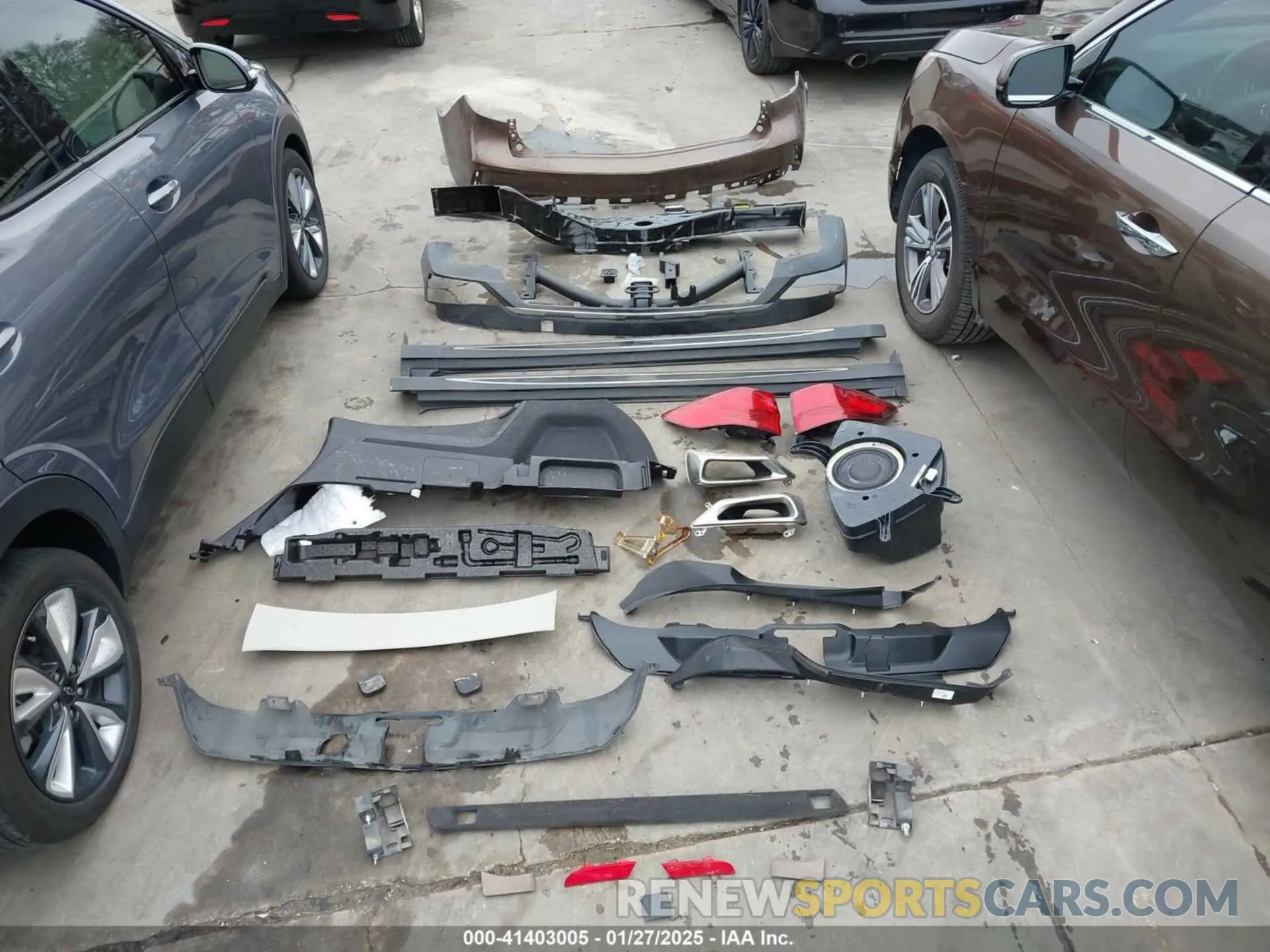 12 Photograph of a damaged car 5J8YD4H37KL028619 ACURA MDX 2019
