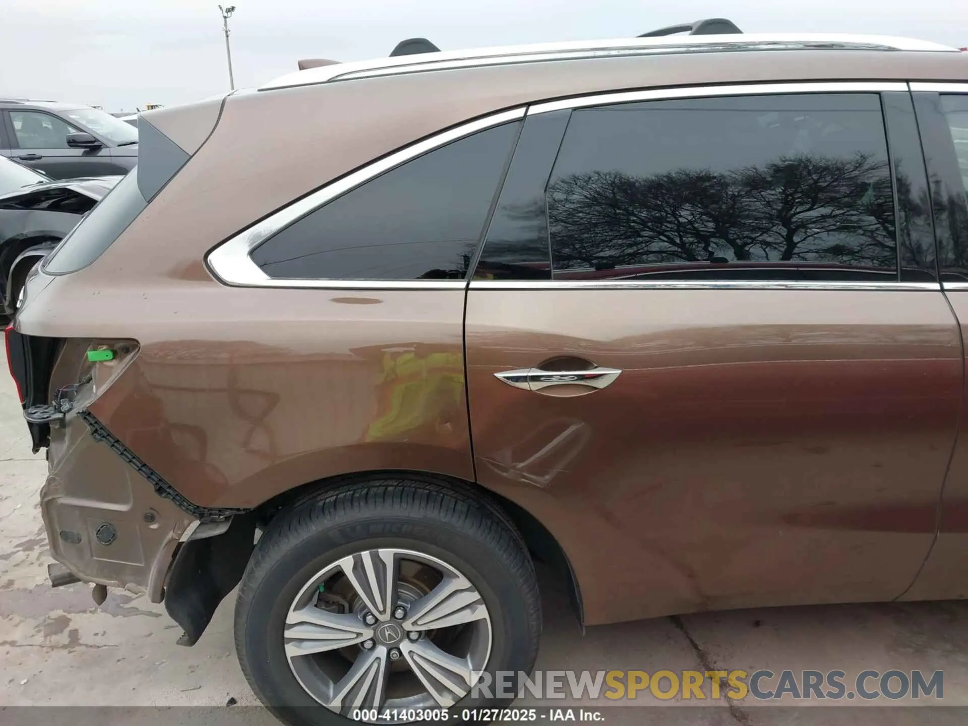 19 Photograph of a damaged car 5J8YD4H37KL028619 ACURA MDX 2019