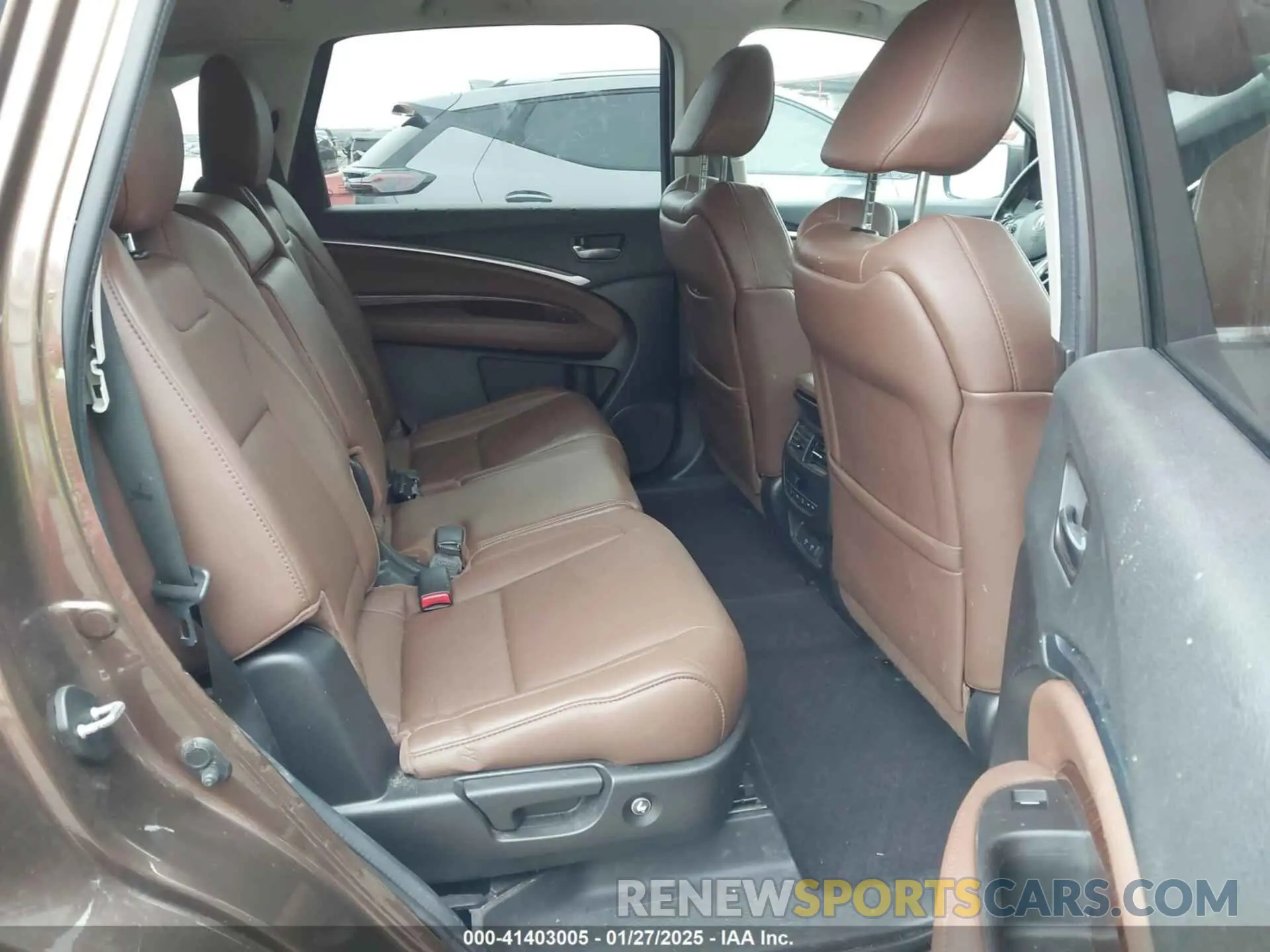 8 Photograph of a damaged car 5J8YD4H37KL028619 ACURA MDX 2019