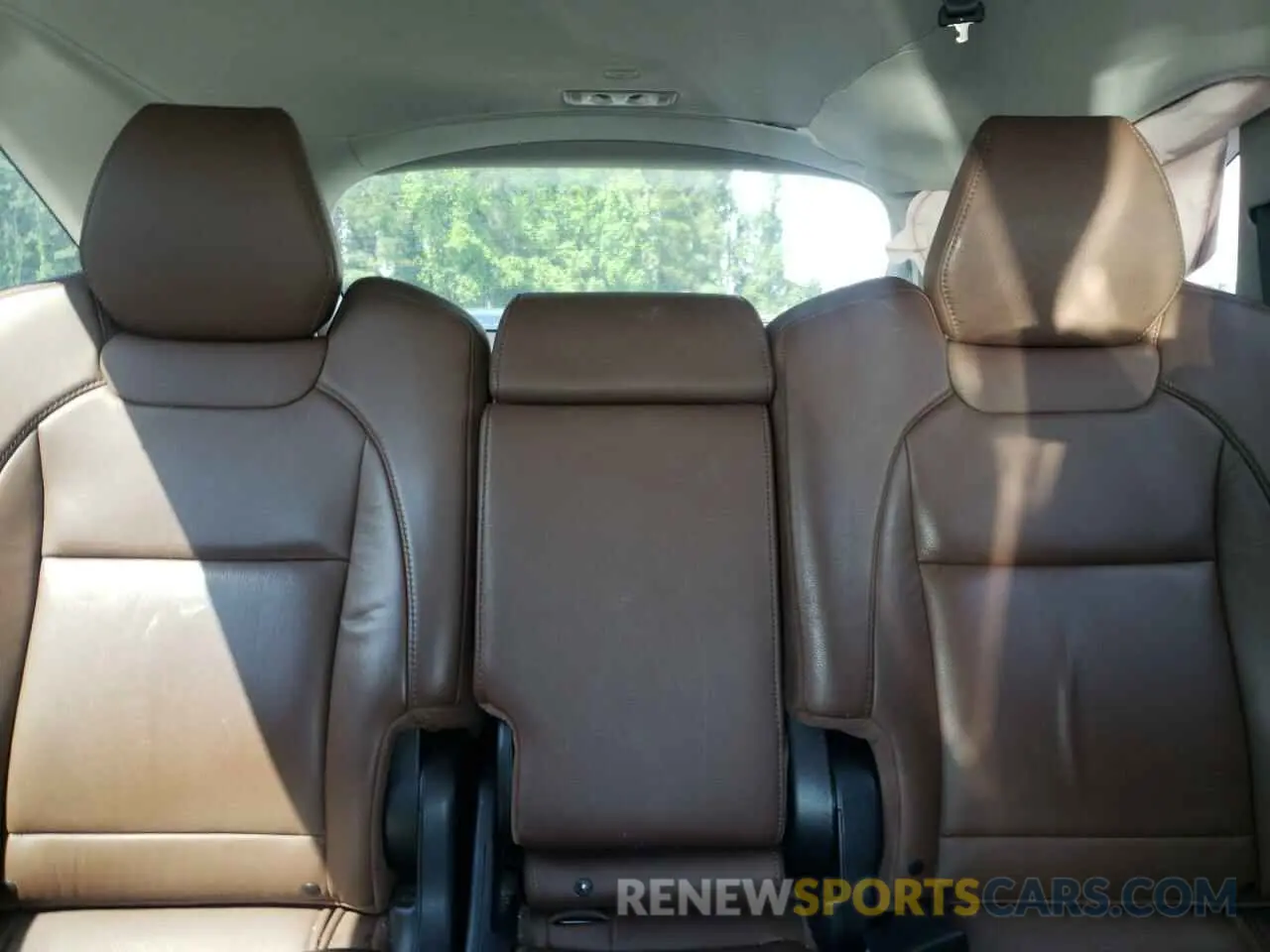 10 Photograph of a damaged car 5J8YD4H38KL002109 ACURA MDX 2019