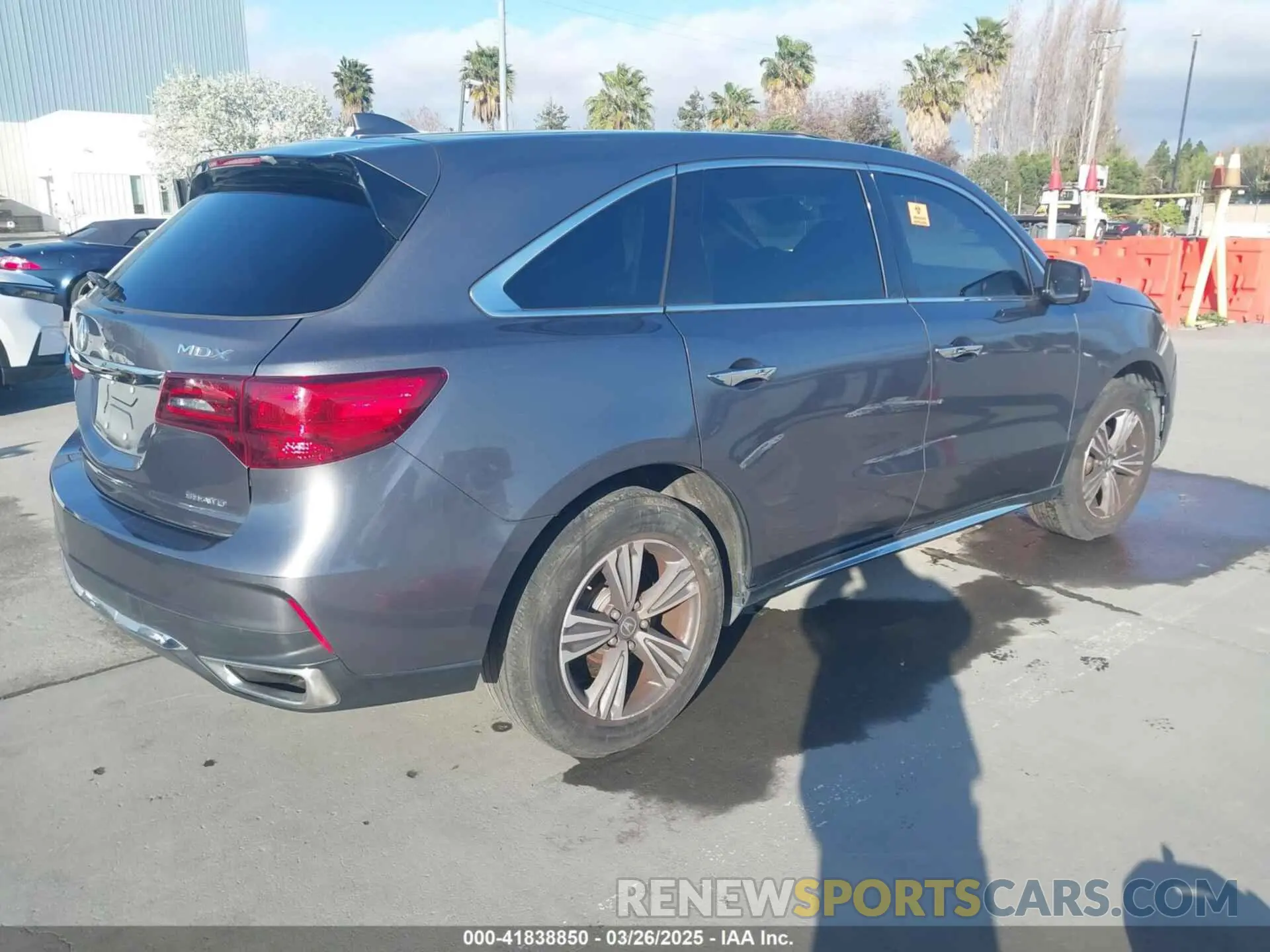 4 Photograph of a damaged car 5J8YD4H38KL023994 ACURA MDX 2019