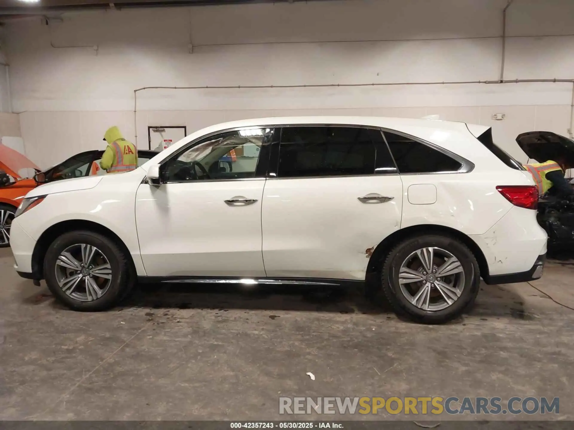 15 Photograph of a damaged car 5J8YD4H3XKL027934 ACURA MDX 2019