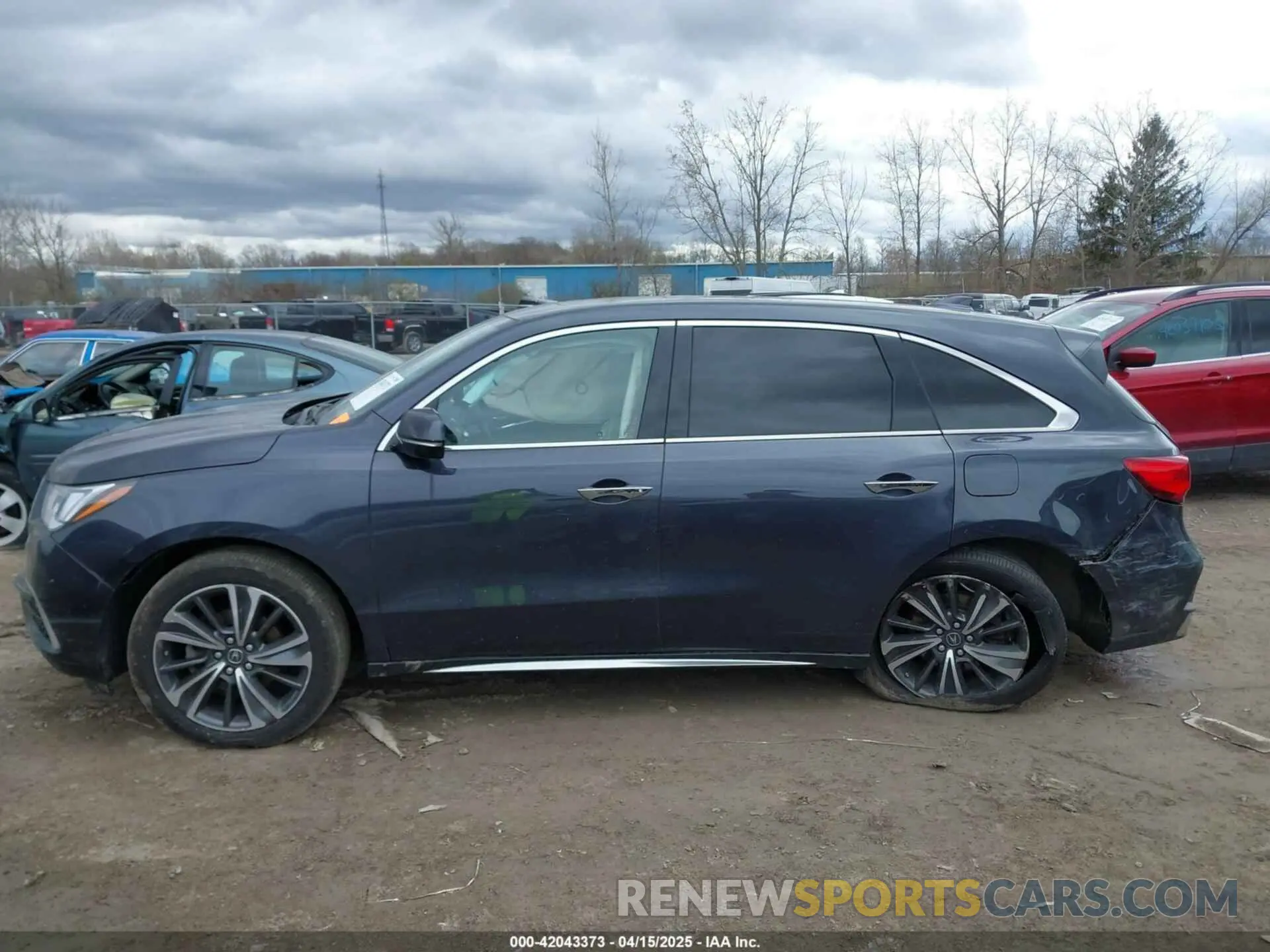14 Photograph of a damaged car 5J8YD4H50KL008665 ACURA MDX 2019