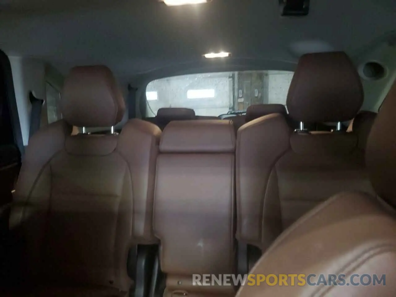 10 Photograph of a damaged car 5J8YD4H54KL012556 ACURA MDX 2019