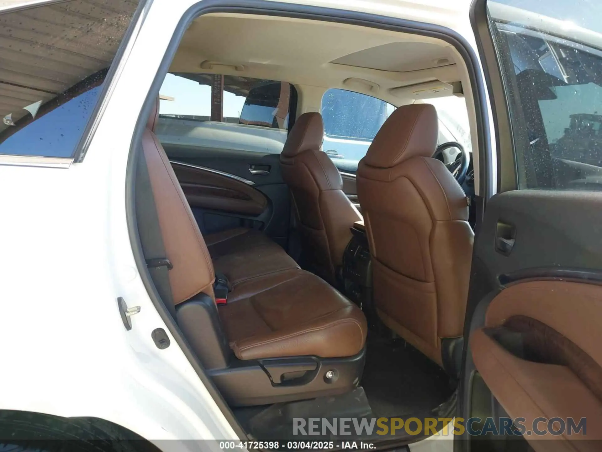 8 Photograph of a damaged car 5J8YD4H55KL000156 ACURA MDX 2019