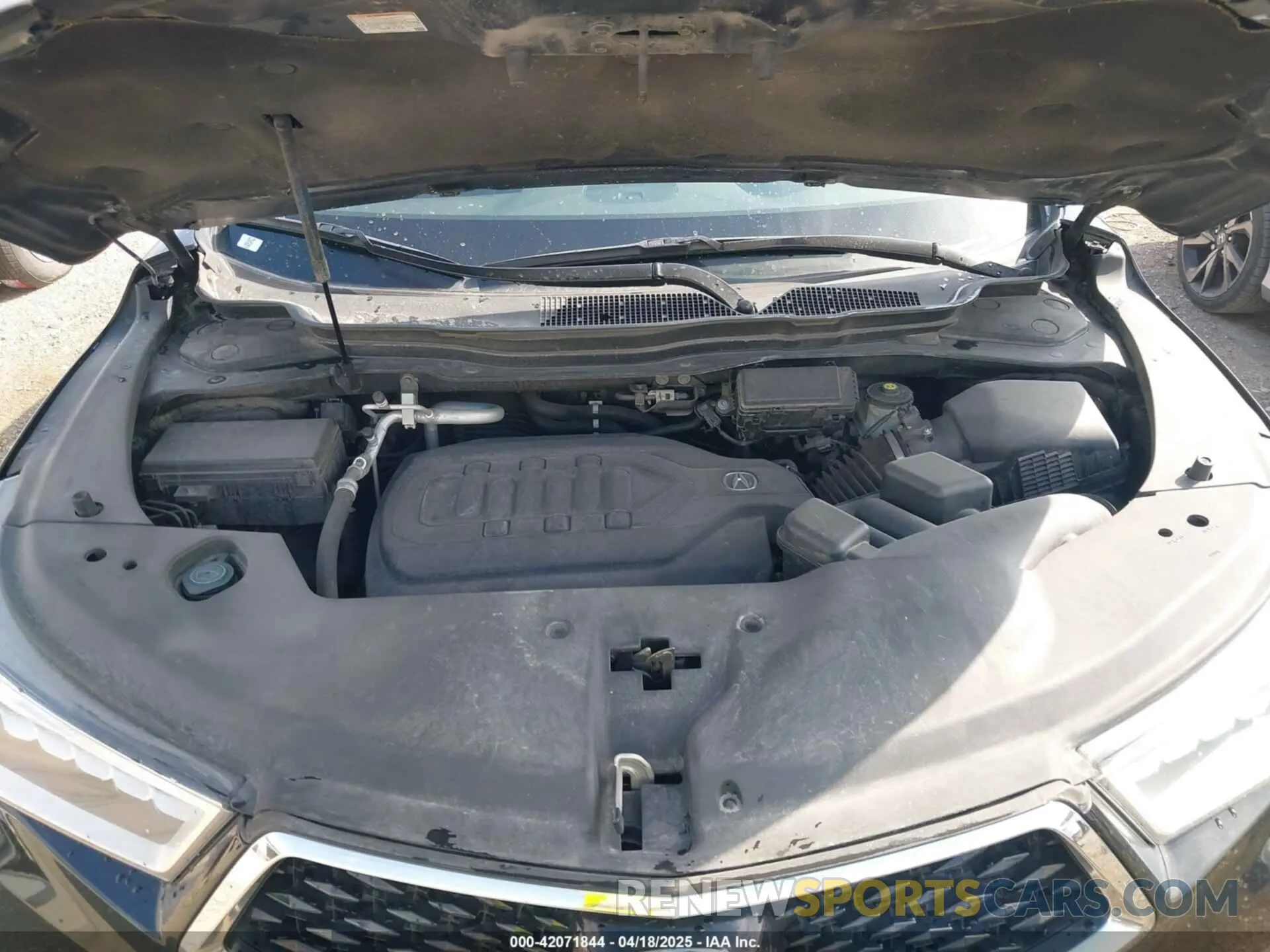 10 Photograph of a damaged car 5J8YD4H55KL028765 ACURA MDX 2019