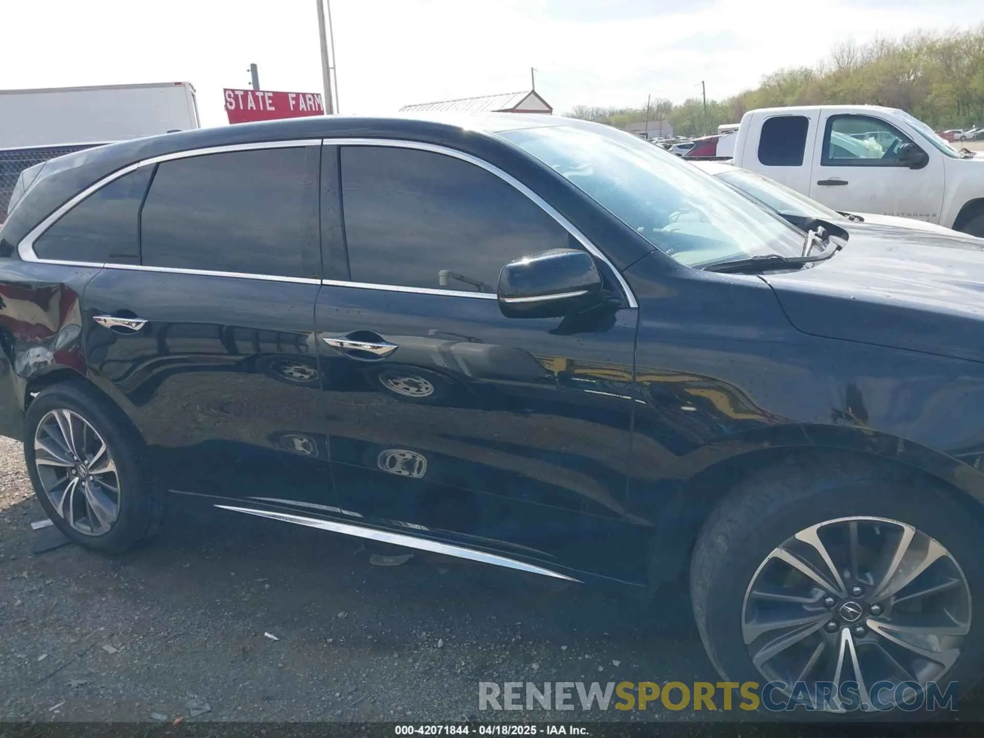 13 Photograph of a damaged car 5J8YD4H55KL028765 ACURA MDX 2019