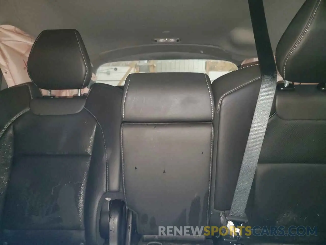 10 Photograph of a damaged car 5J8YD4H56KL009397 ACURA MDX 2019