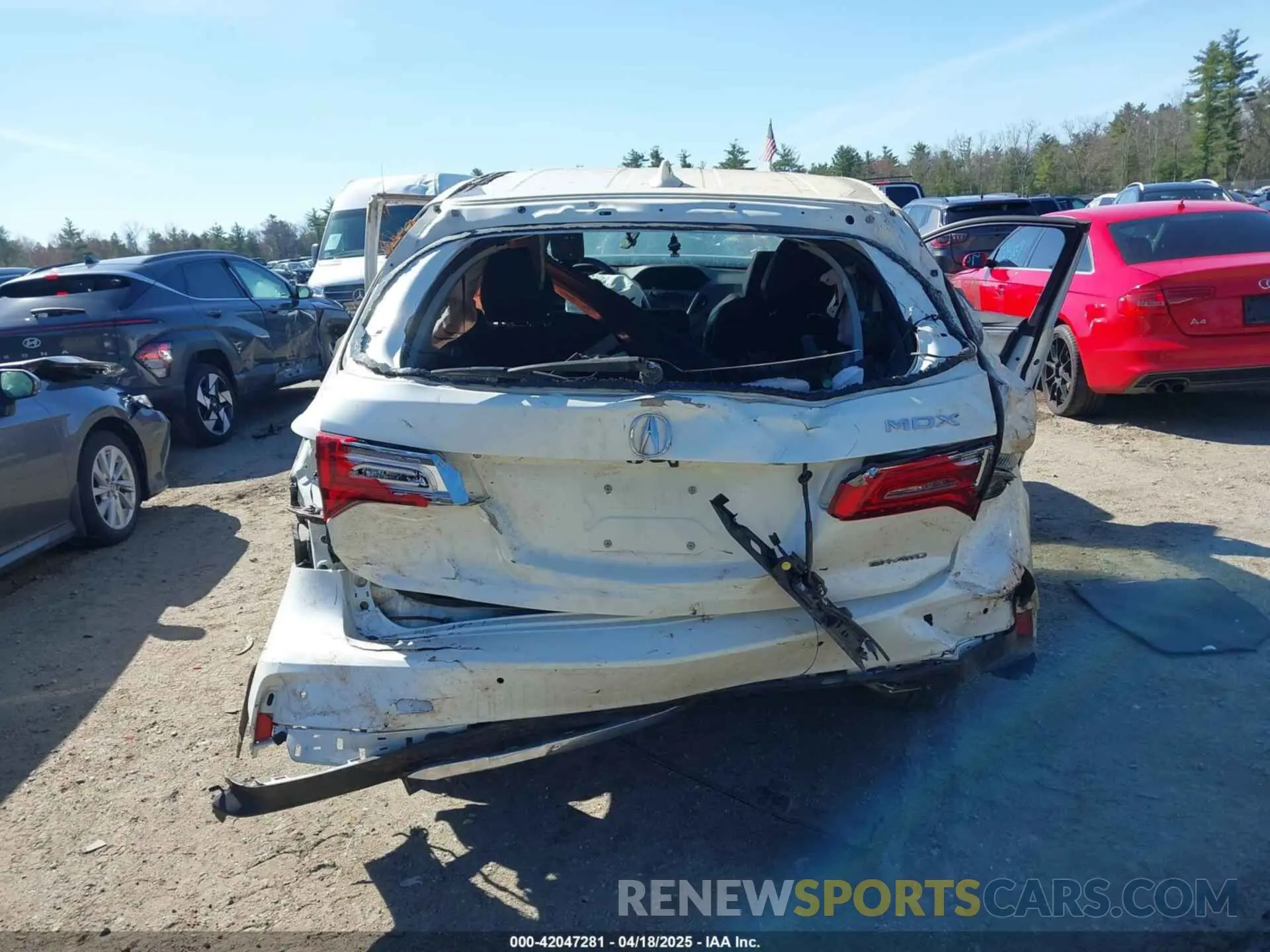 15 Photograph of a damaged car 5J8YD4H58KL020708 ACURA MDX 2019