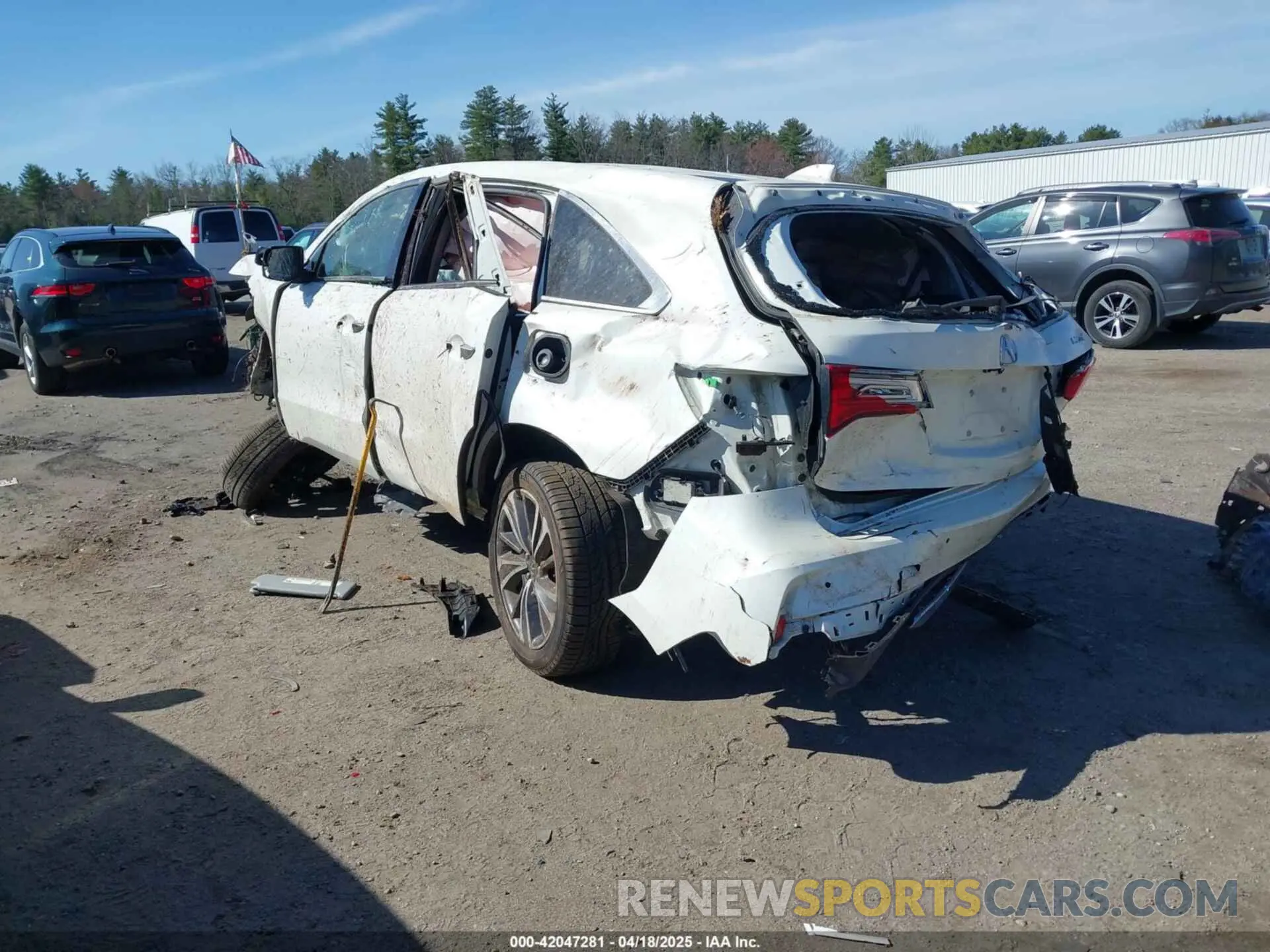 3 Photograph of a damaged car 5J8YD4H58KL020708 ACURA MDX 2019