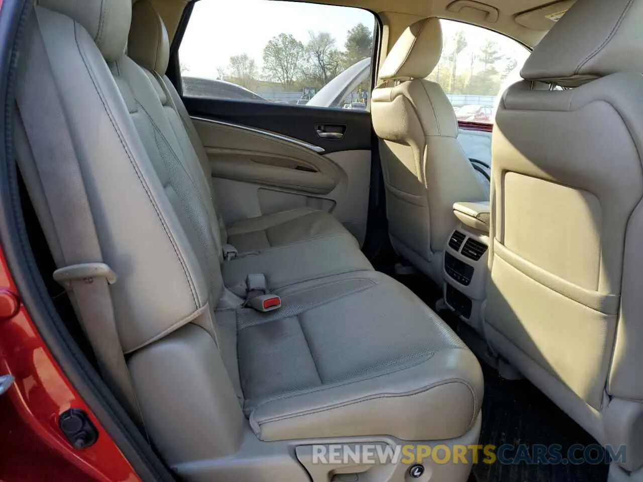 11 Photograph of a damaged car 5J8YD4H59KL003061 ACURA MDX 2019