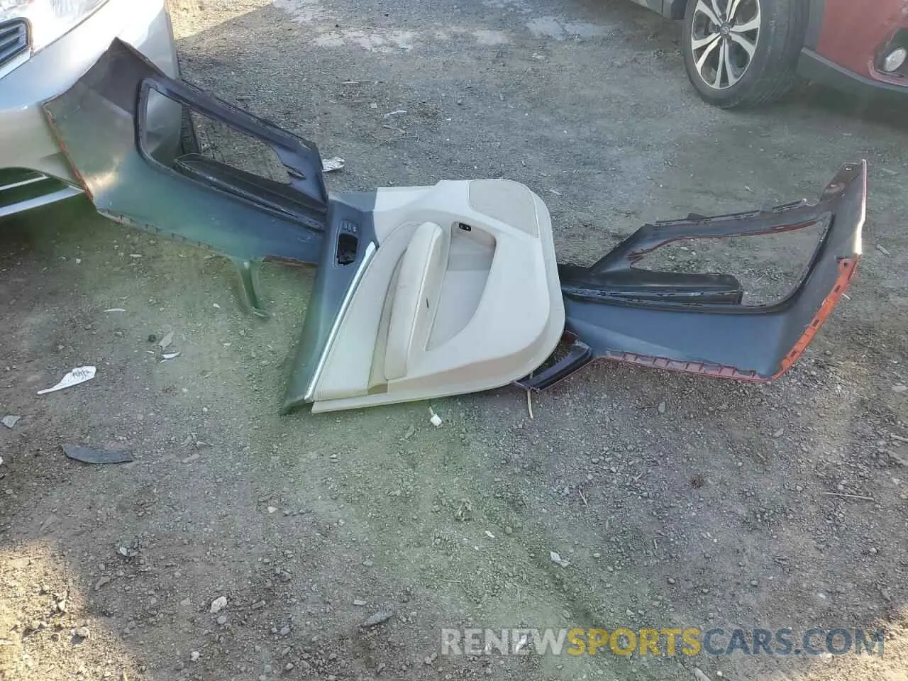 13 Photograph of a damaged car 5J8YD4H59KL003061 ACURA MDX 2019