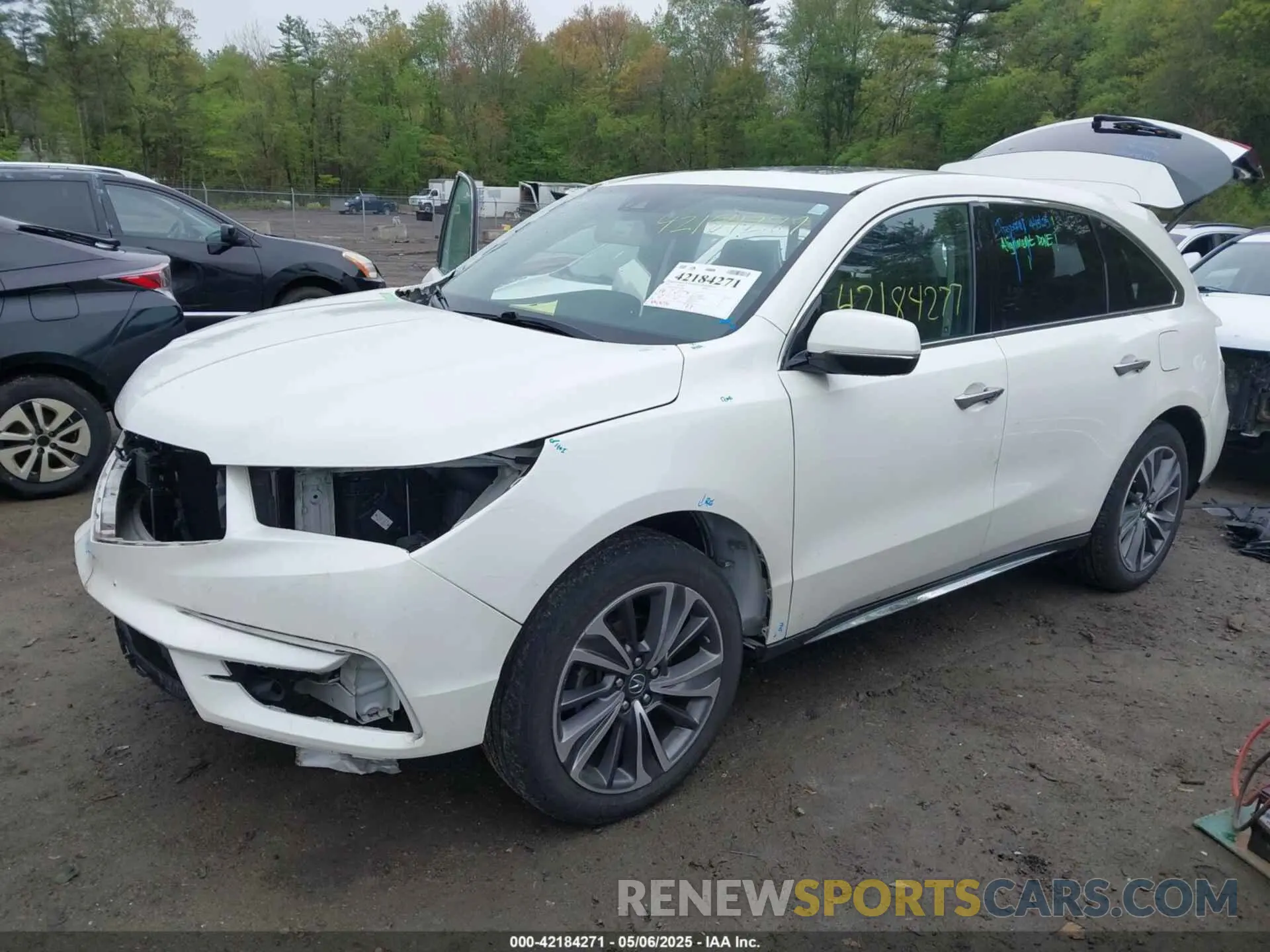 2 Photograph of a damaged car 5J8YD4H5XKL020502 ACURA MDX 2019