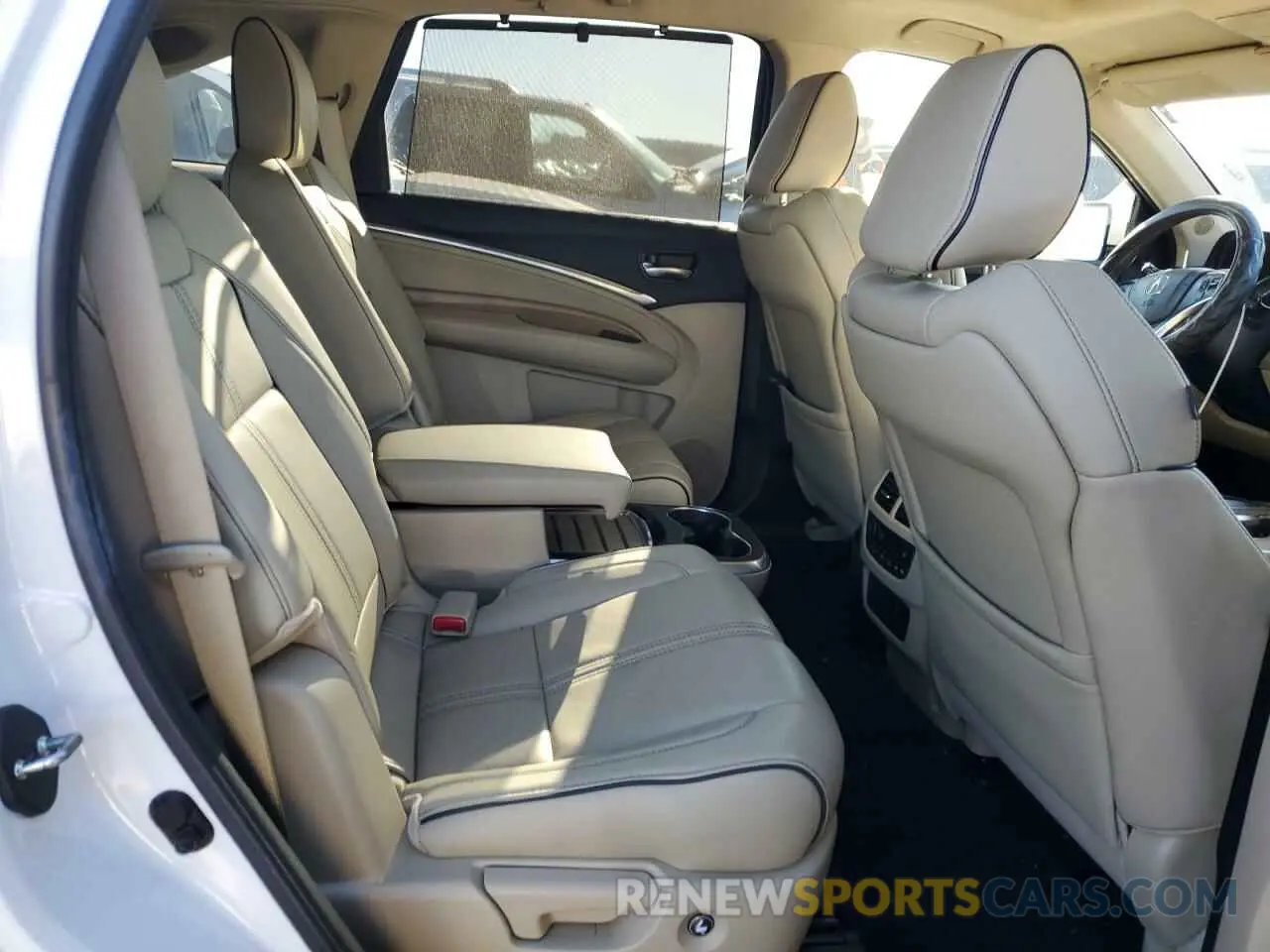 10 Photograph of a damaged car 5J8YD4H85KL016240 ACURA MDX 2019
