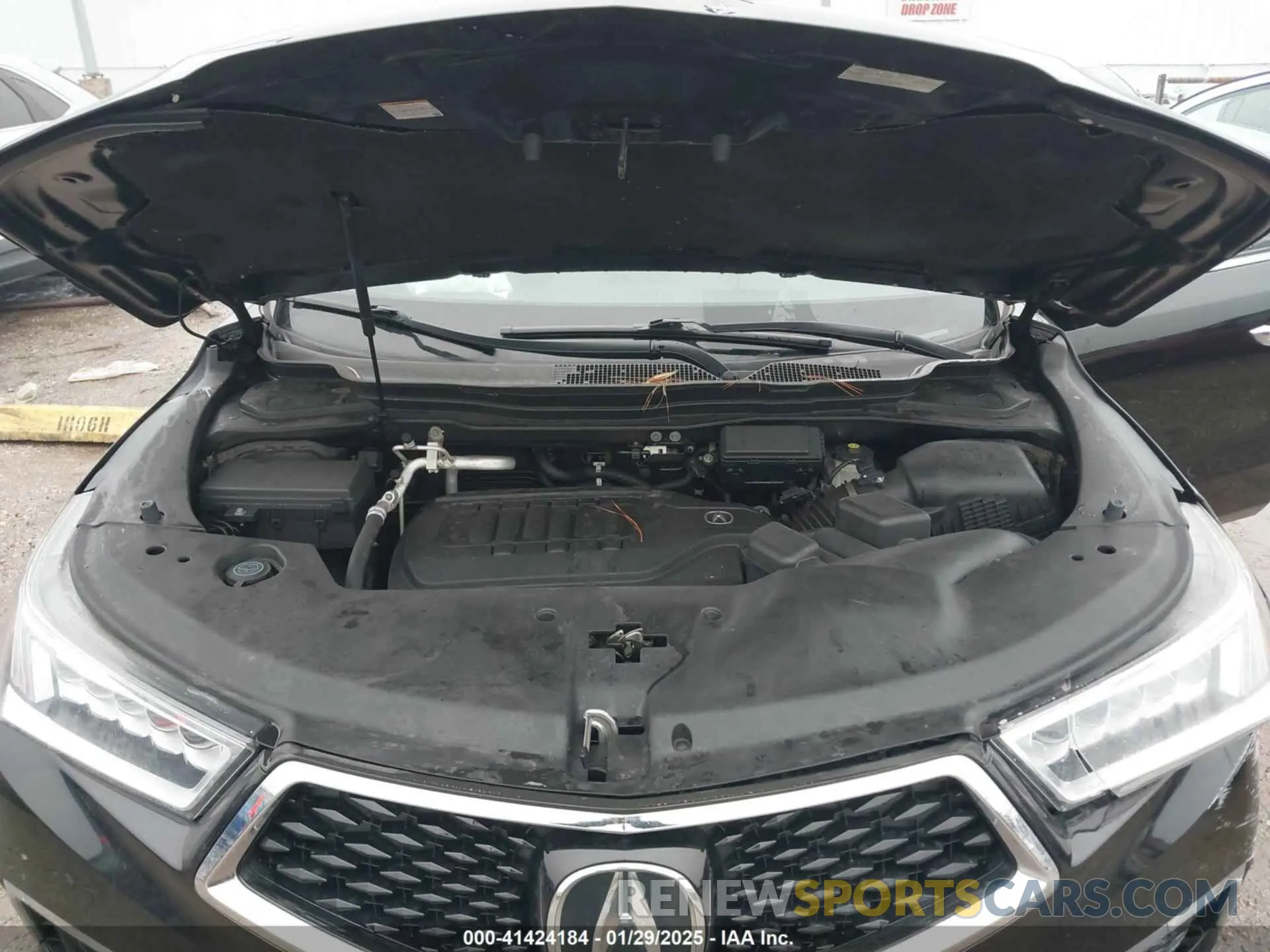 10 Photograph of a damaged car 5J8YD4H85KL027318 ACURA MDX 2019