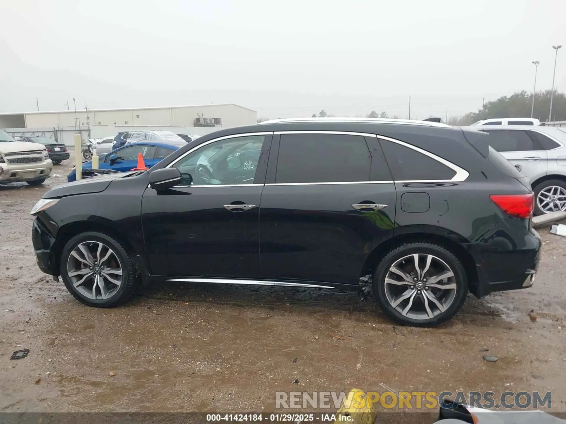 14 Photograph of a damaged car 5J8YD4H85KL027318 ACURA MDX 2019
