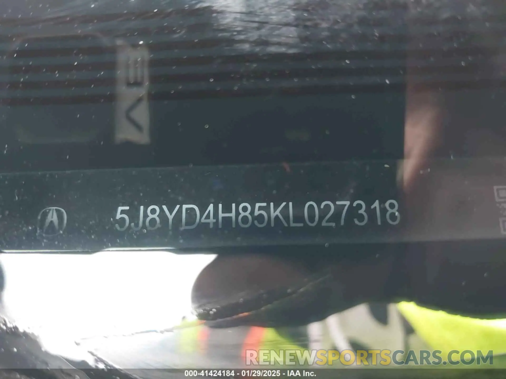 9 Photograph of a damaged car 5J8YD4H85KL027318 ACURA MDX 2019