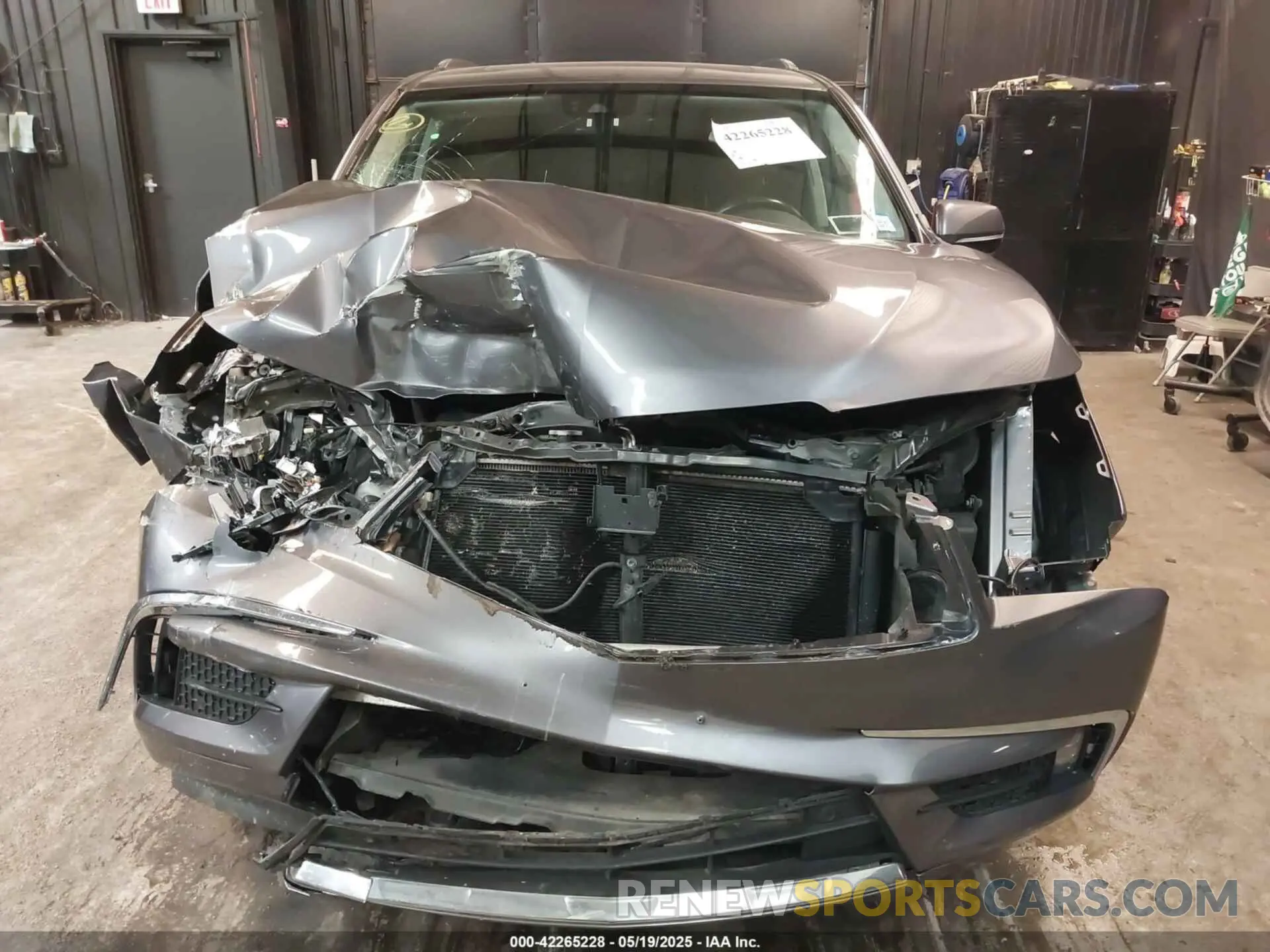 12 Photograph of a damaged car 5J8YD4H87KL029538 ACURA MDX 2019