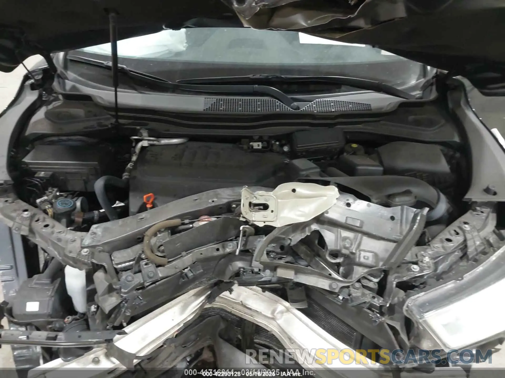 10 Photograph of a damaged car 5J8YD4H89KL015348 ACURA MDX 2019